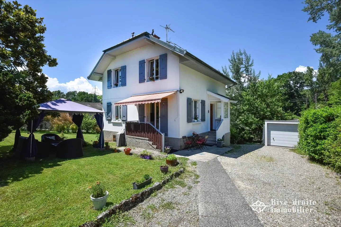 Casa 7 stanze - Foto 1 di 15