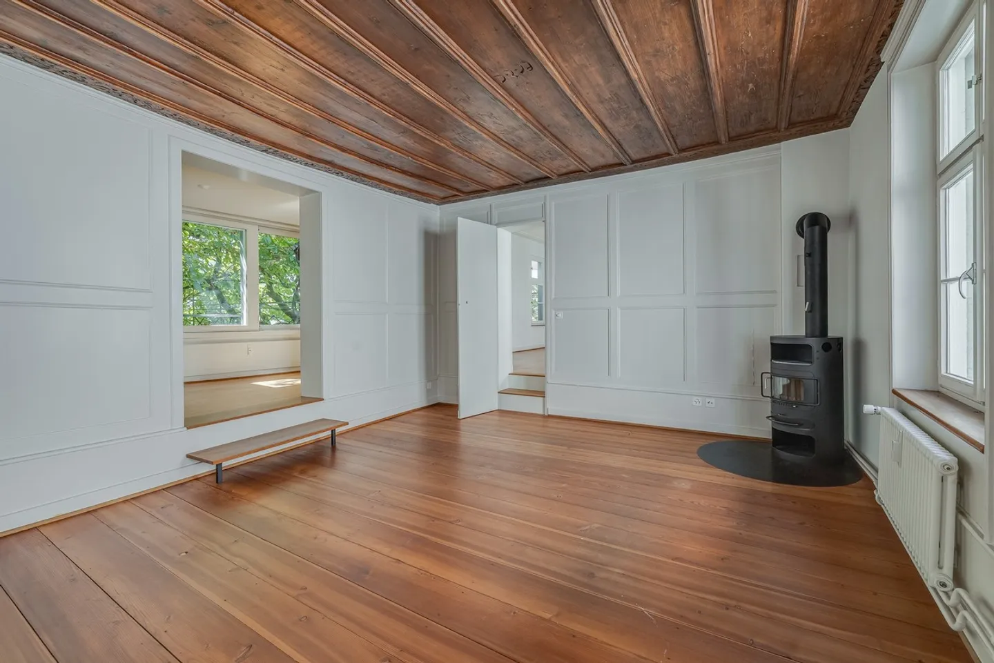Historical Townhouse for 2, 3 Generations with Atelier! - Photo 20 of 37