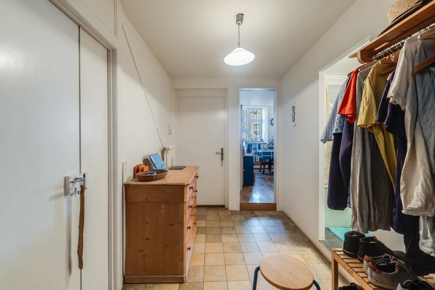 Historical Townhouse for 2, 3 Generations with Atelier! - Photo 23 of 37