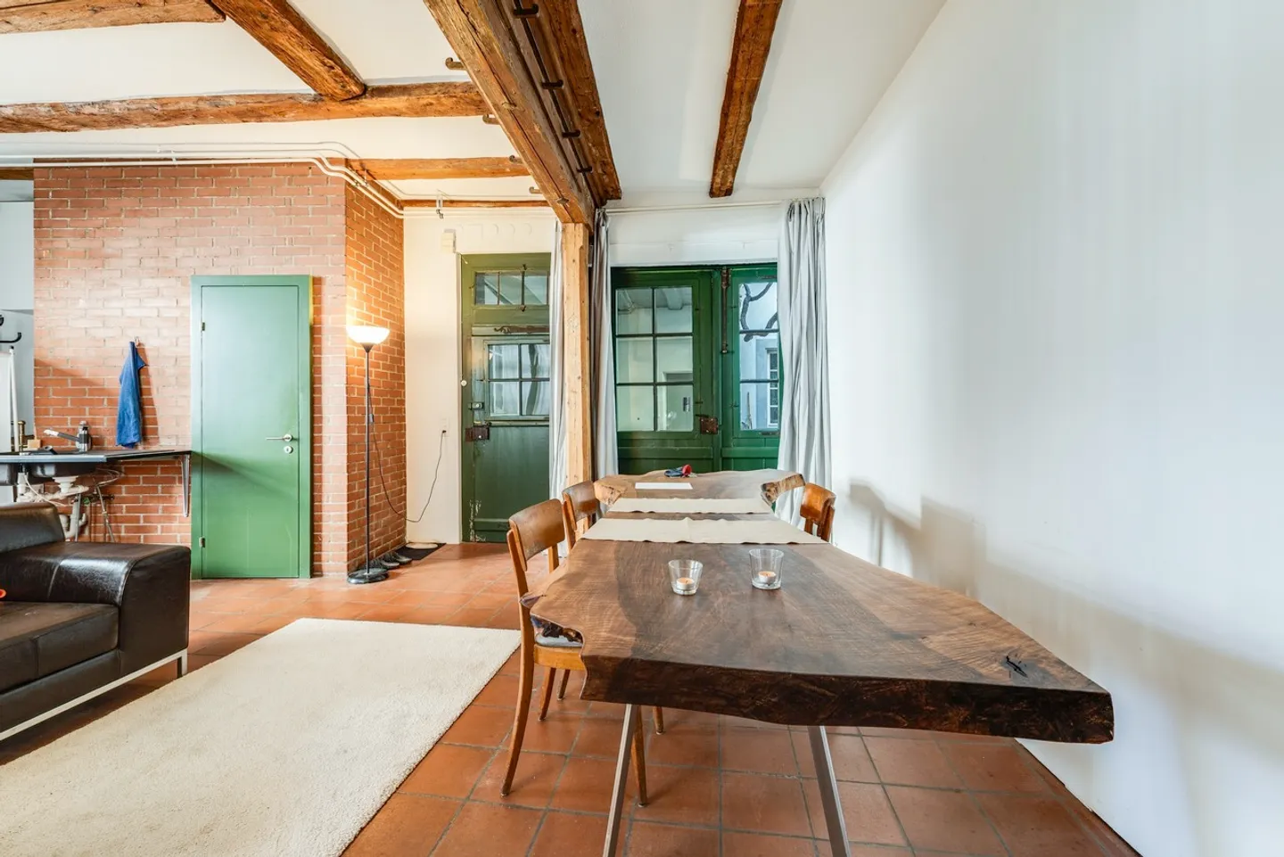Historical Townhouse for 2, 3 Generations with Atelier! - Photo 30 of 37