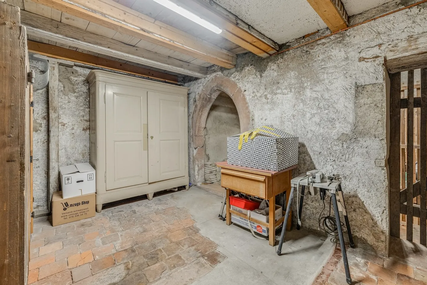 Historical Townhouse for 2, 3 Generations with Atelier! - Photo 34 of 37
