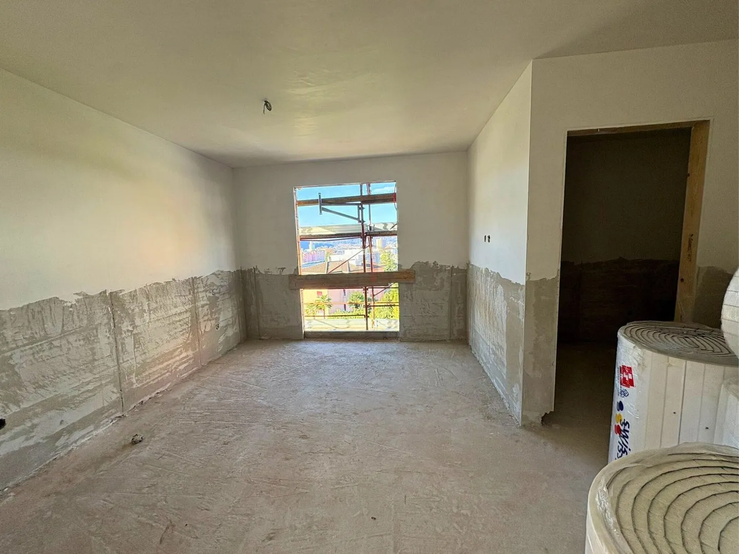 NEW FAMILY WANTED - Photo 9 of 13