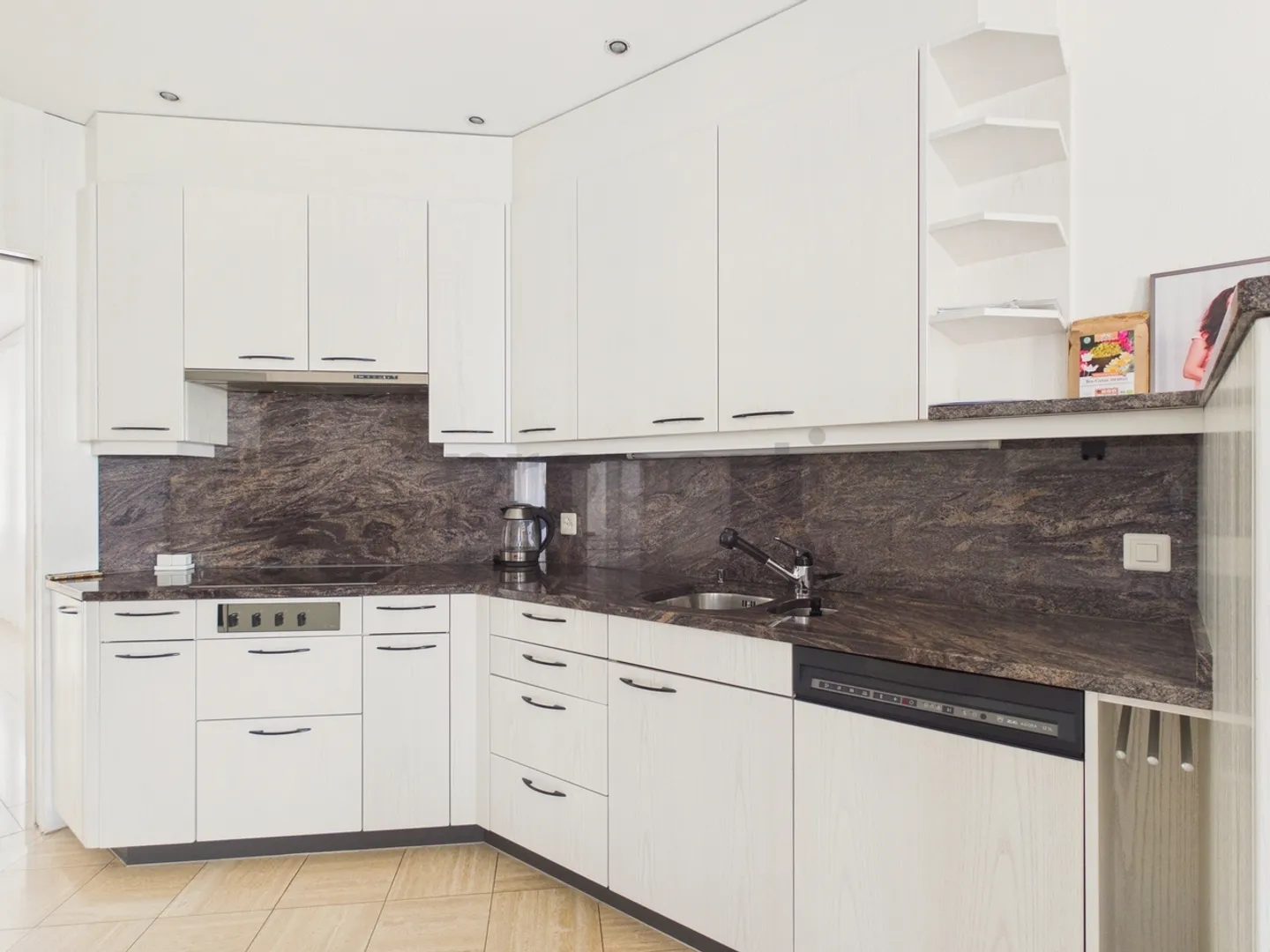 Ampio appartamento attico di 4,5 locali con terrazza generosa a St.... - Foto 5 di 13