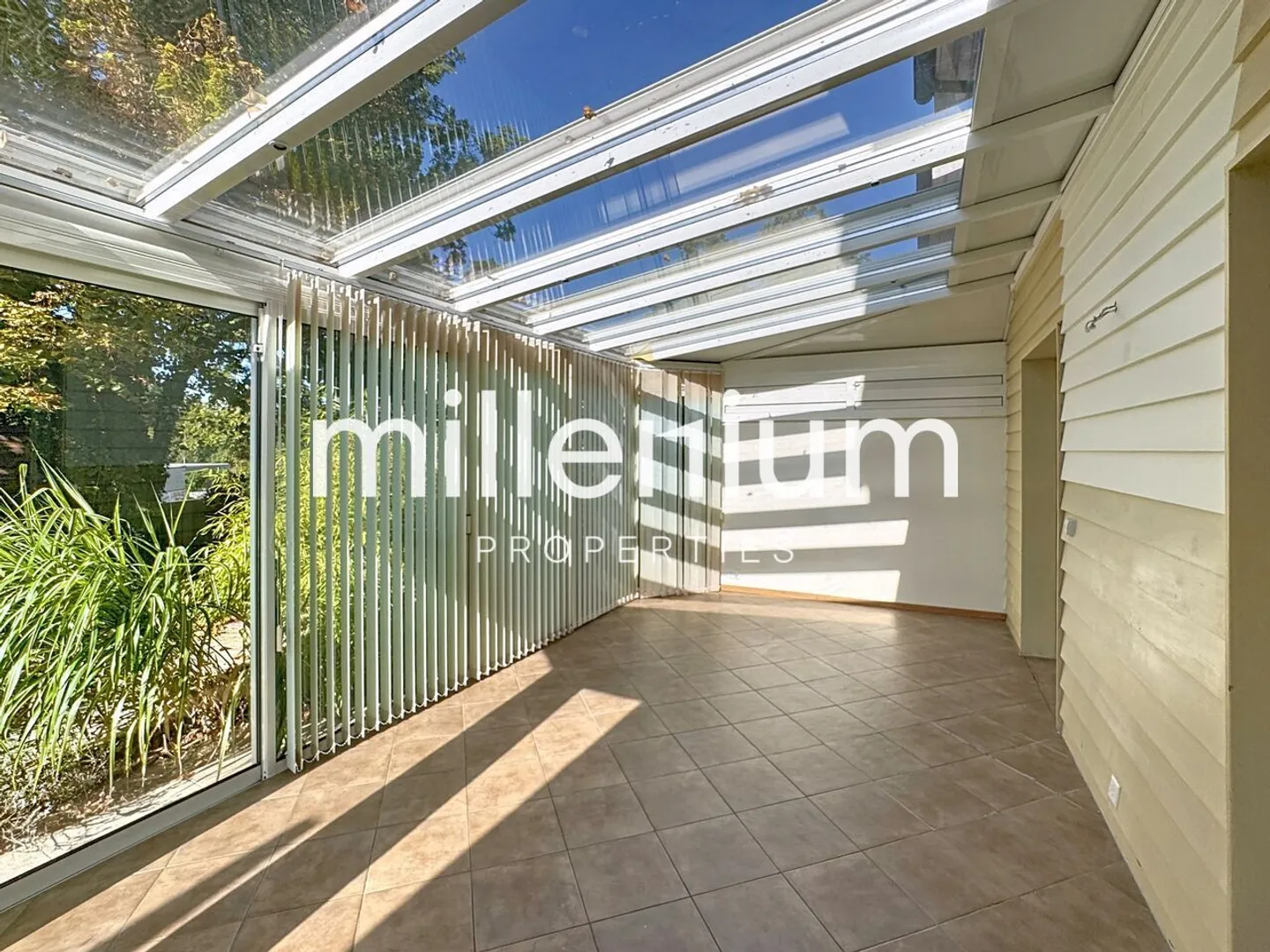 Beautiful bright villa near Carouge - 3 bedrooms, south-facing garden - Photo 12 of 12