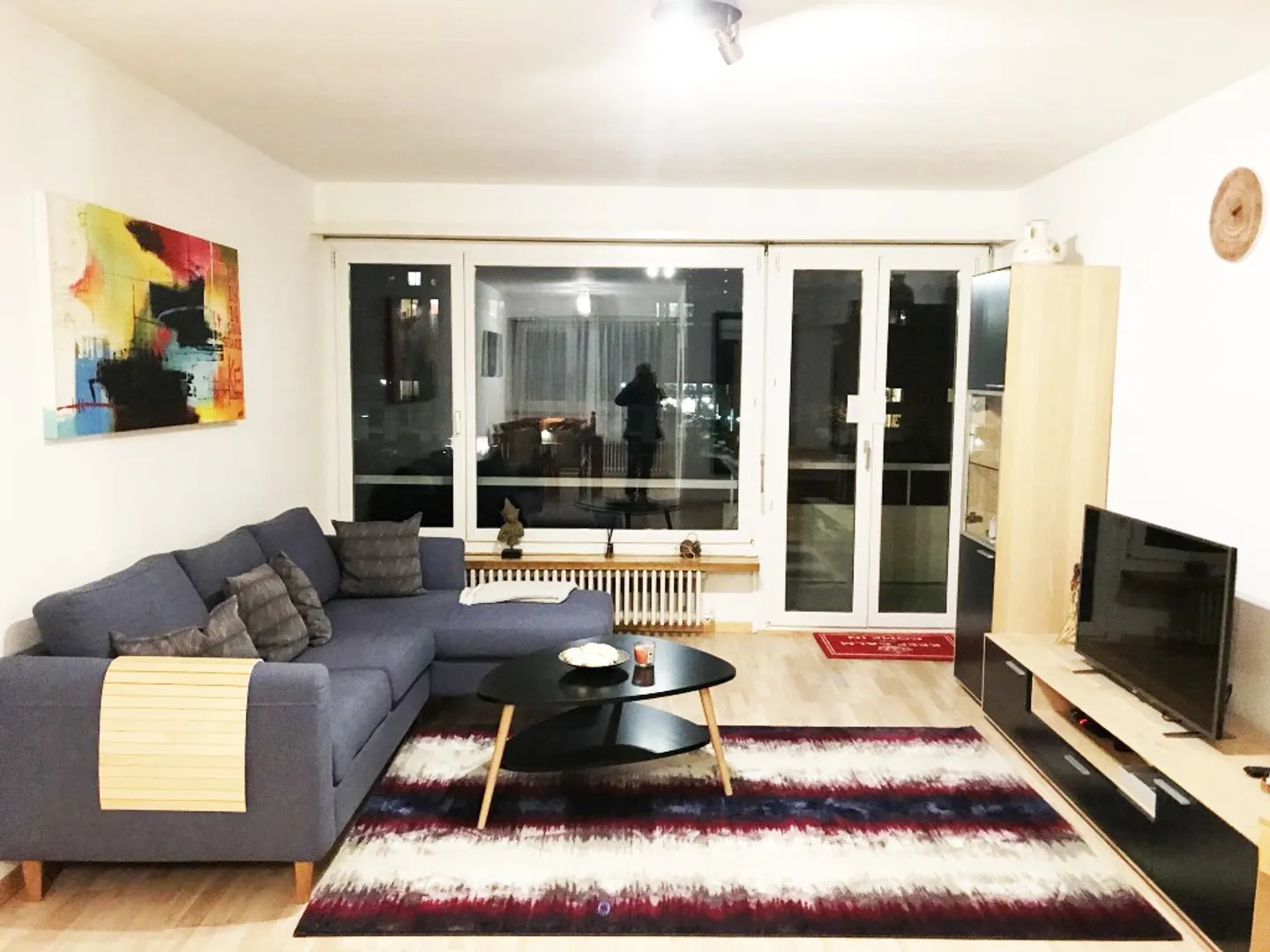 Furnished 3.5-Room Apartment with Balcony and Beautiful View in Wallisellen - Photo 3 of 13