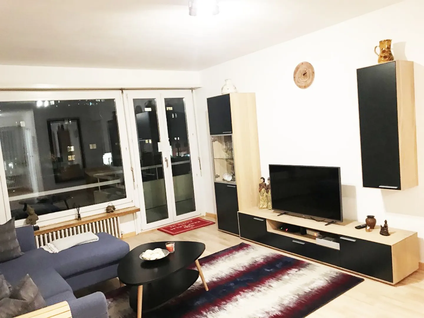 Furnished 3.5-Room Apartment with Balcony and Beautiful View in Wallisellen - Photo 2 of 13