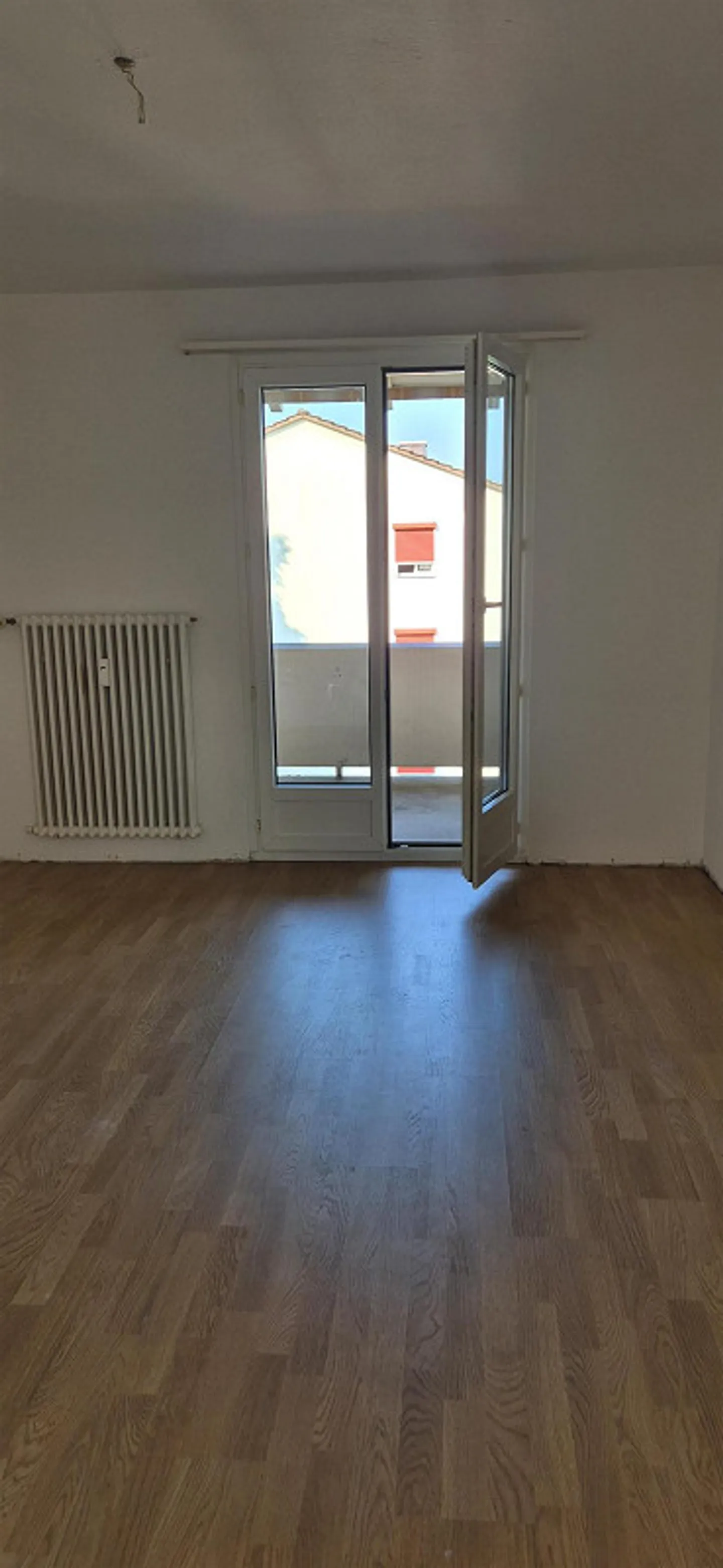 Appartamento soleggiato e tranquillo - Foto 3 di 6