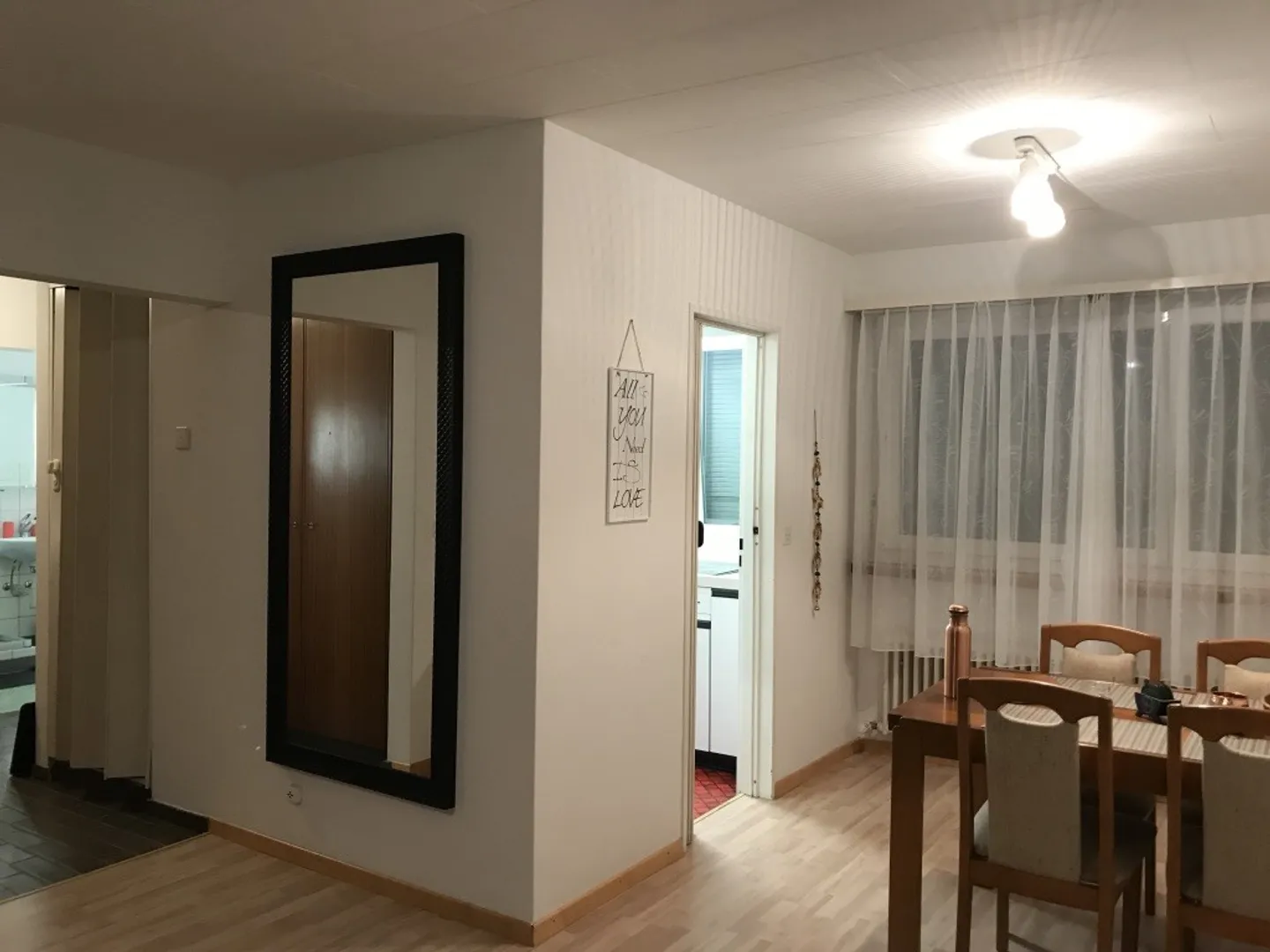 Furnished 3.5-Room Apartment with Balcony and Beautiful View in Wallisellen - Photo 8 of 13