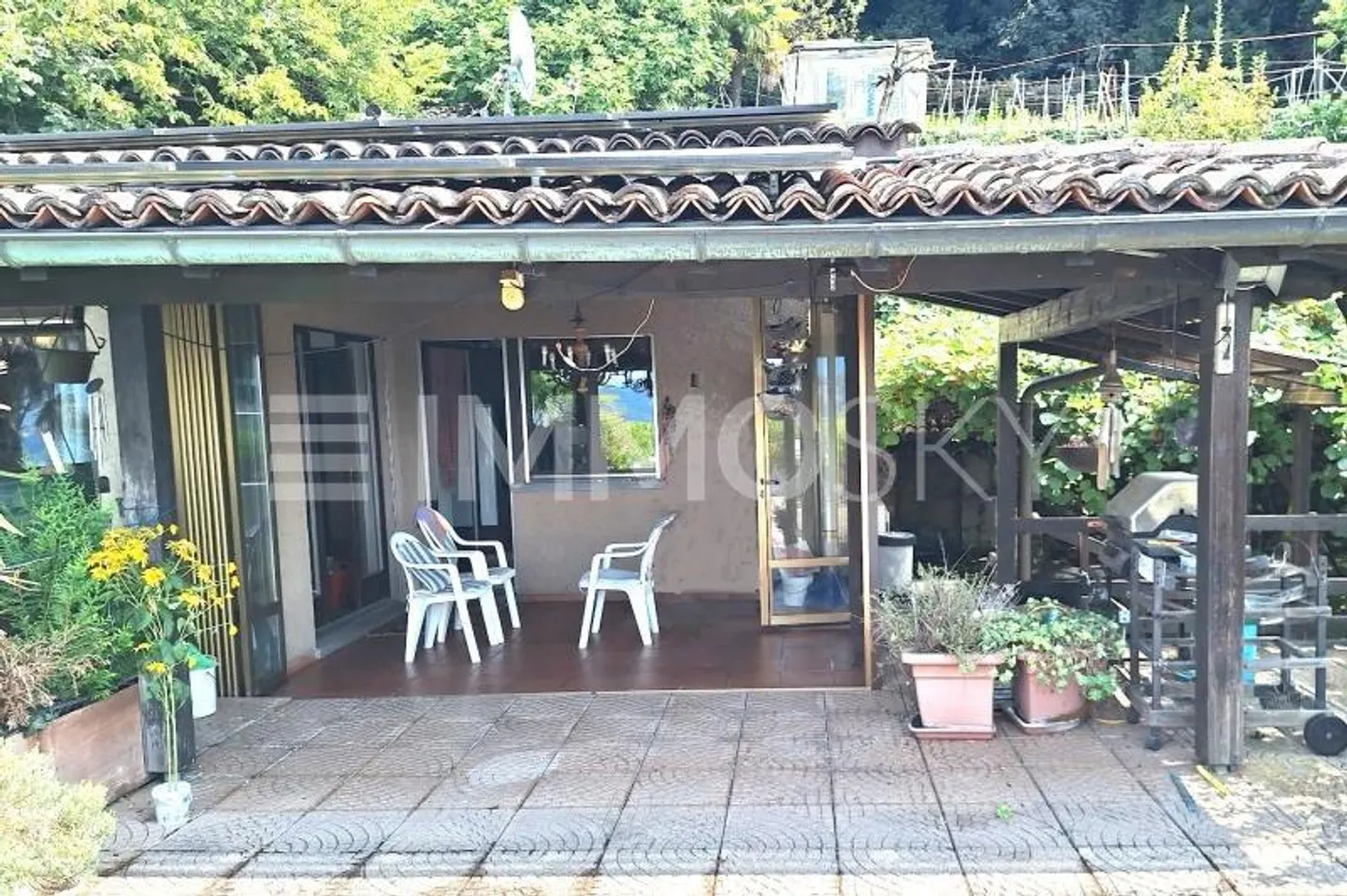 Schwimmbad, Garten und helle Räume - Foto 4 von 5