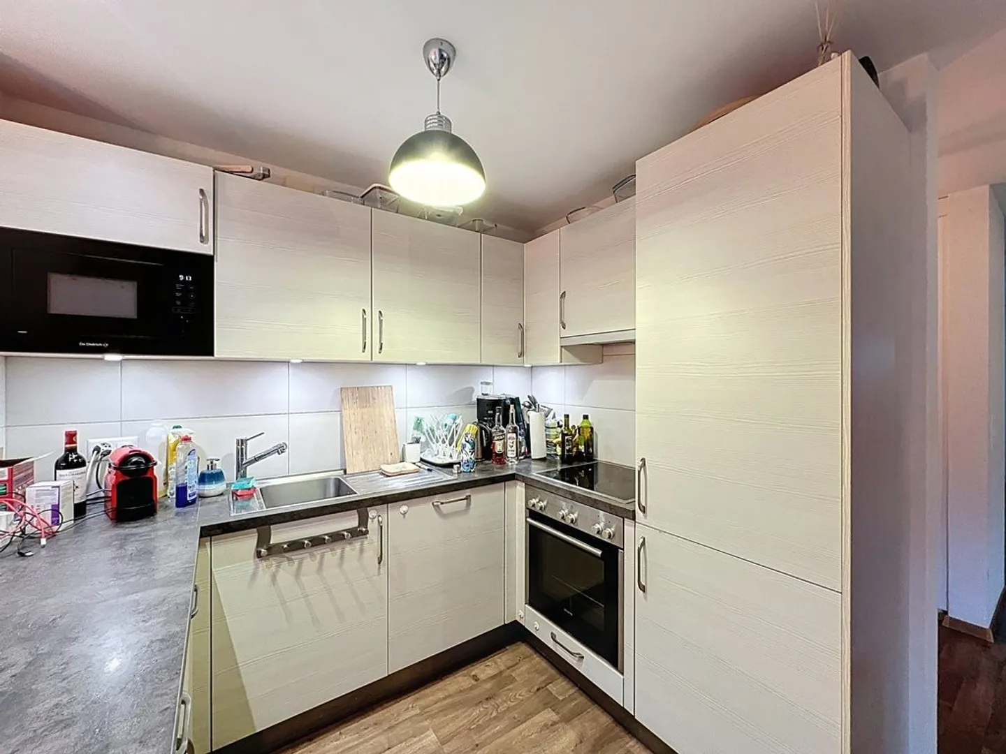 3.5 Room Apartment - Photo 4 of 12