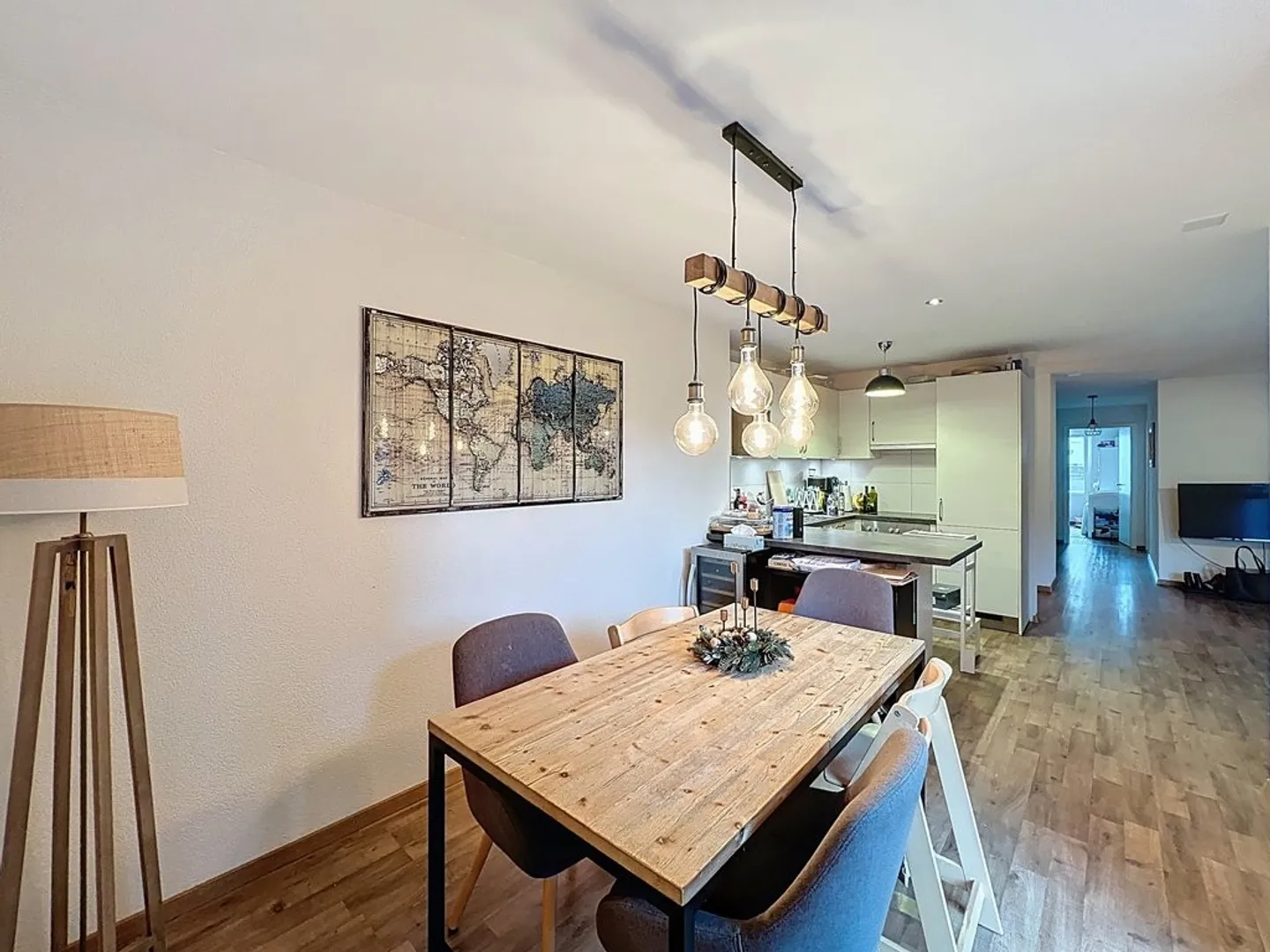 3.5 Room Apartment - Photo 1 of 12