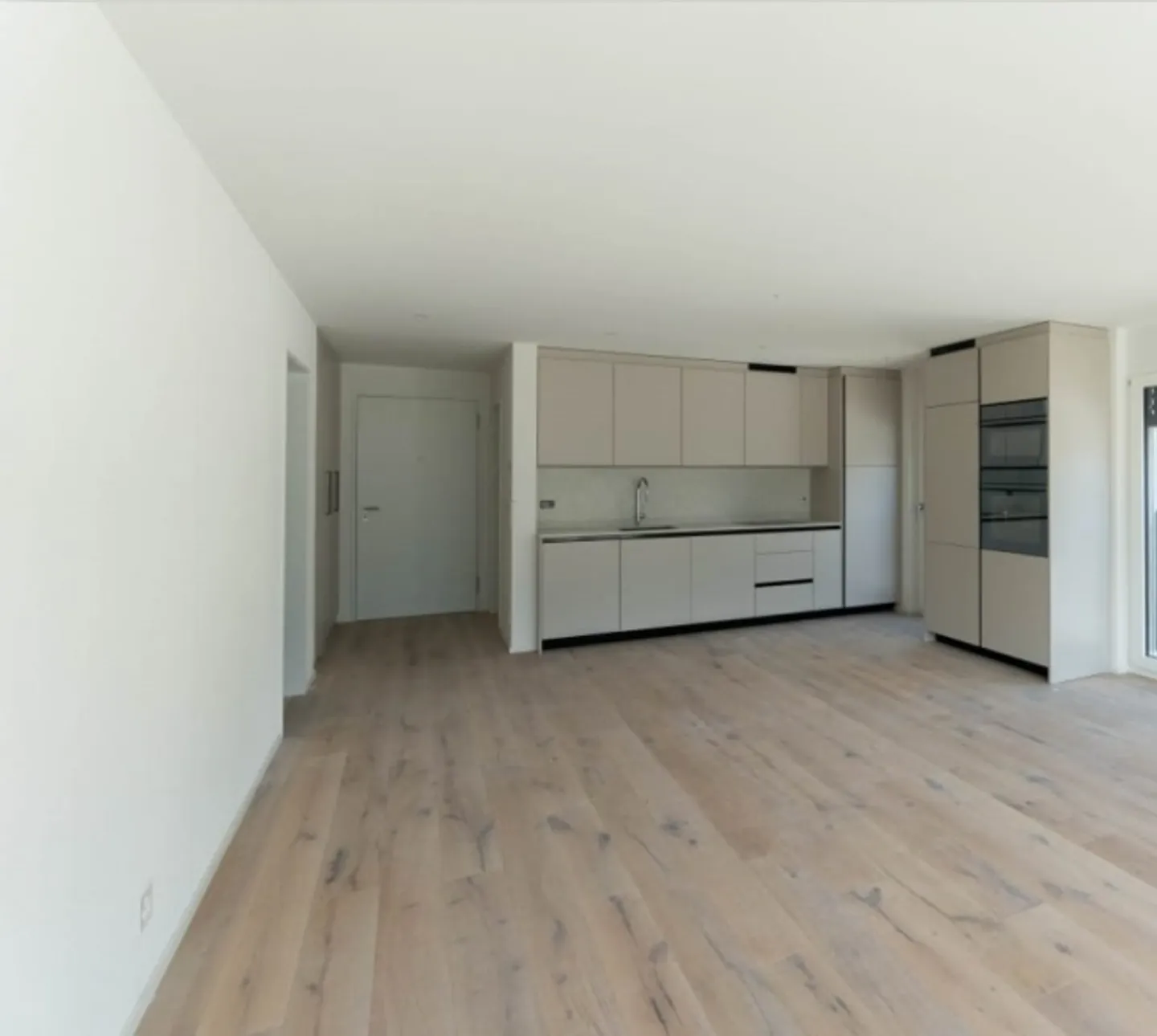 Modern 3.5-room maisonette with terrace in Grenchen - Photo 6 of 13