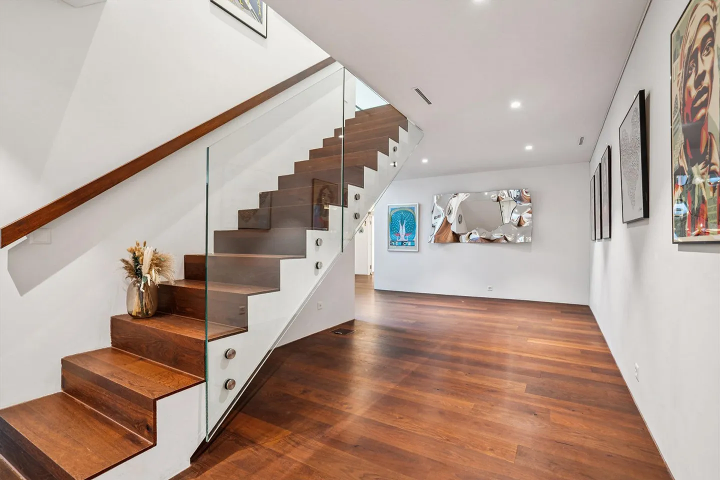 Garden Maisonette Apartment with Potential - Photo 3 of 8