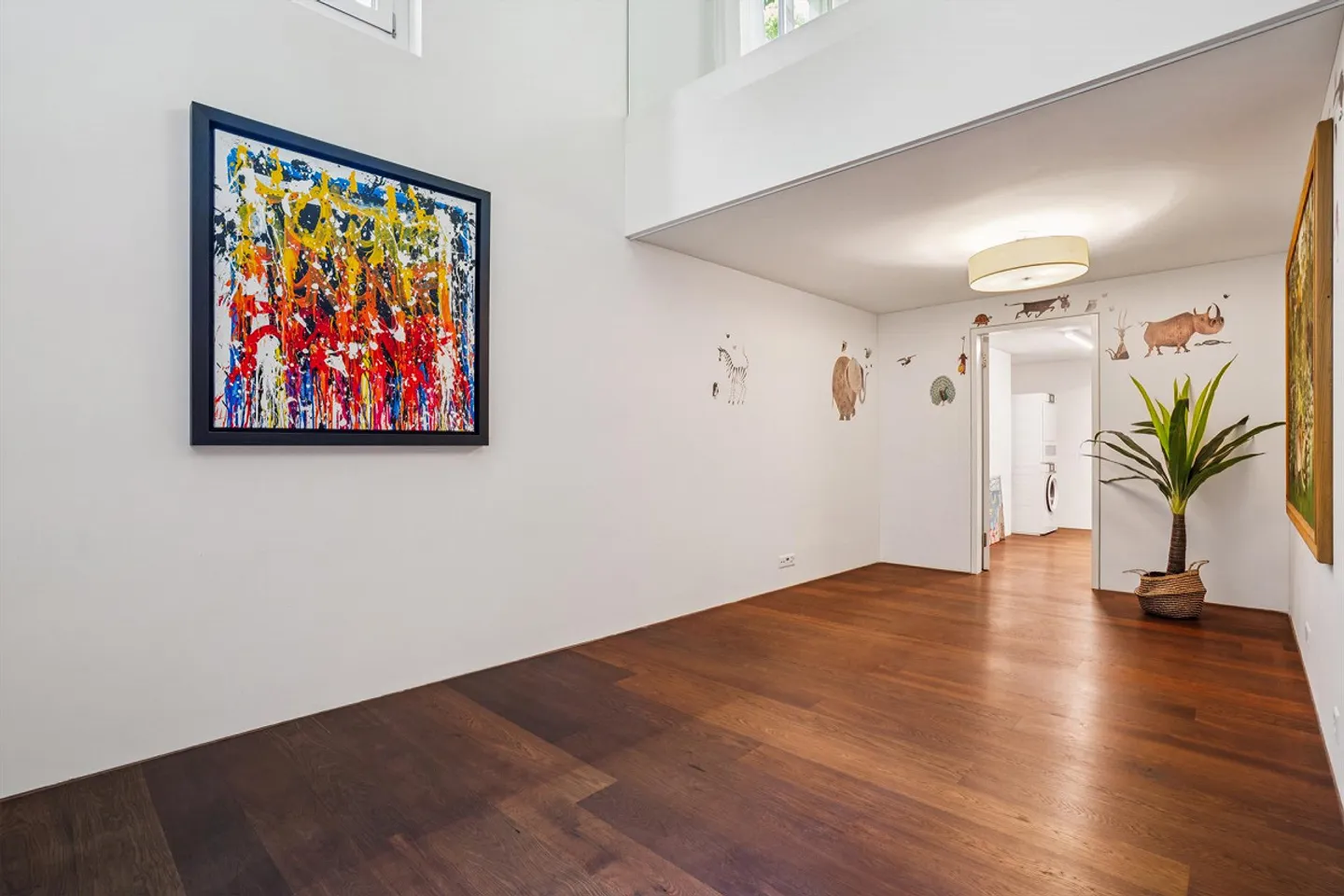 Garden Maisonette Apartment with Potential - Photo 5 of 8