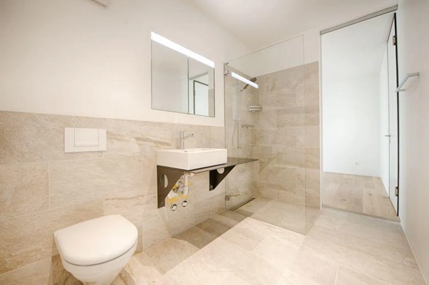 Luxe de vie urbaine dans un emplacement recherché - Photo 4 sur 10