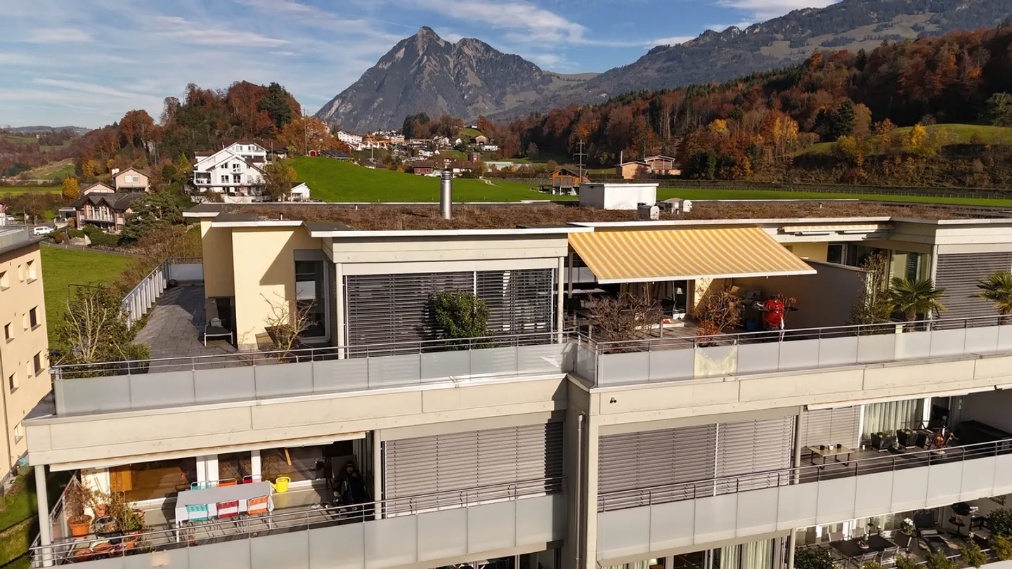 Appartement en attique avec vue grandiose et beaucoup de lumière - Photo 7 sur 12