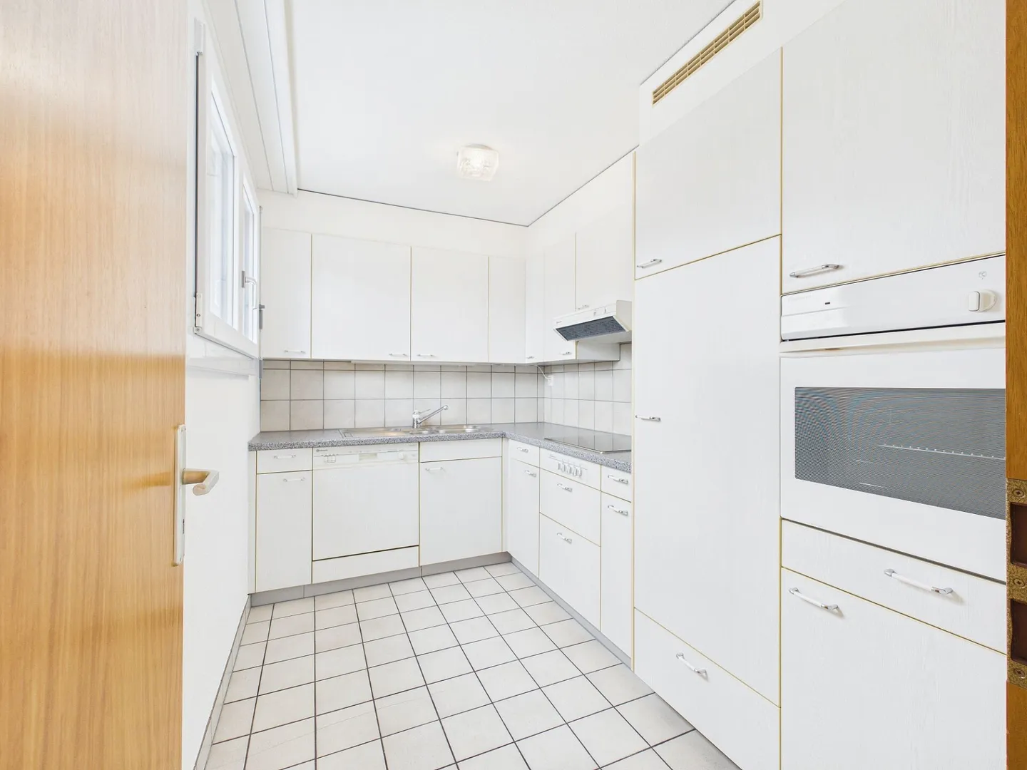Zentrale 4.5 Zimmer Wohnung - Foto 3 von 8