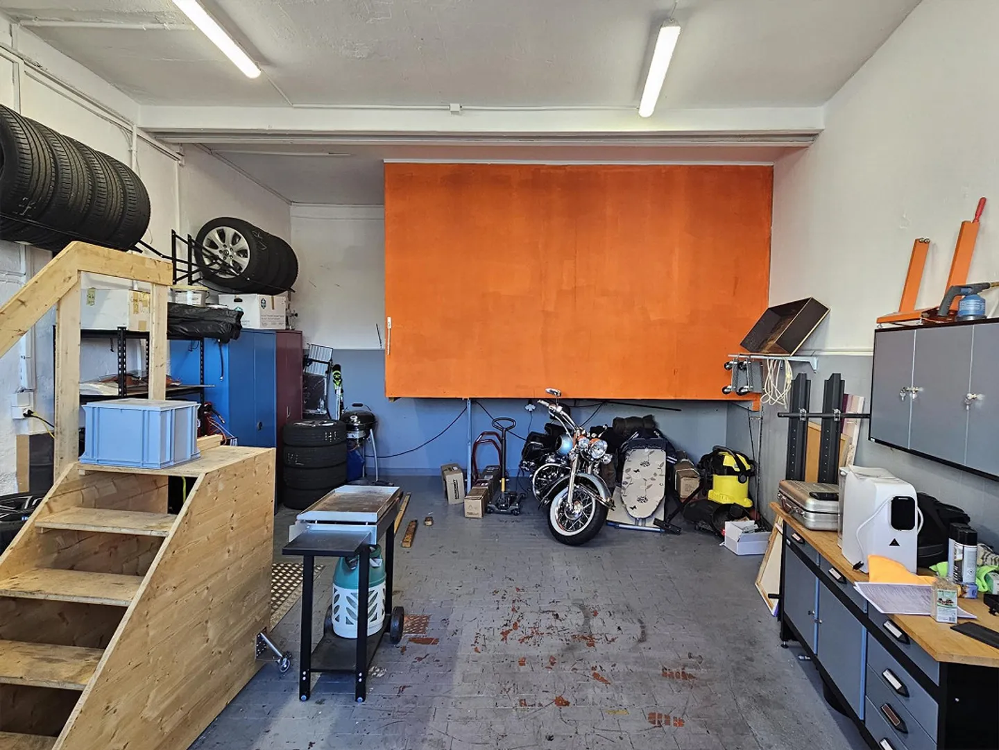 Garage Workshop / Storage - Photo 4 of 5