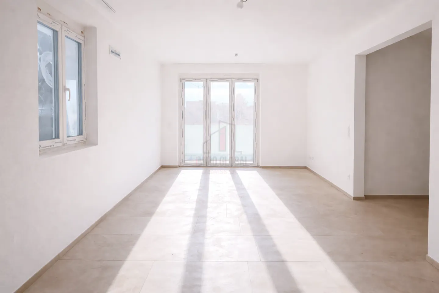 LIVING AND INVESTING: TWO-FAMILY HOUSE WITH TWO INDEPENDENT UNITS - Photo 1 of 13