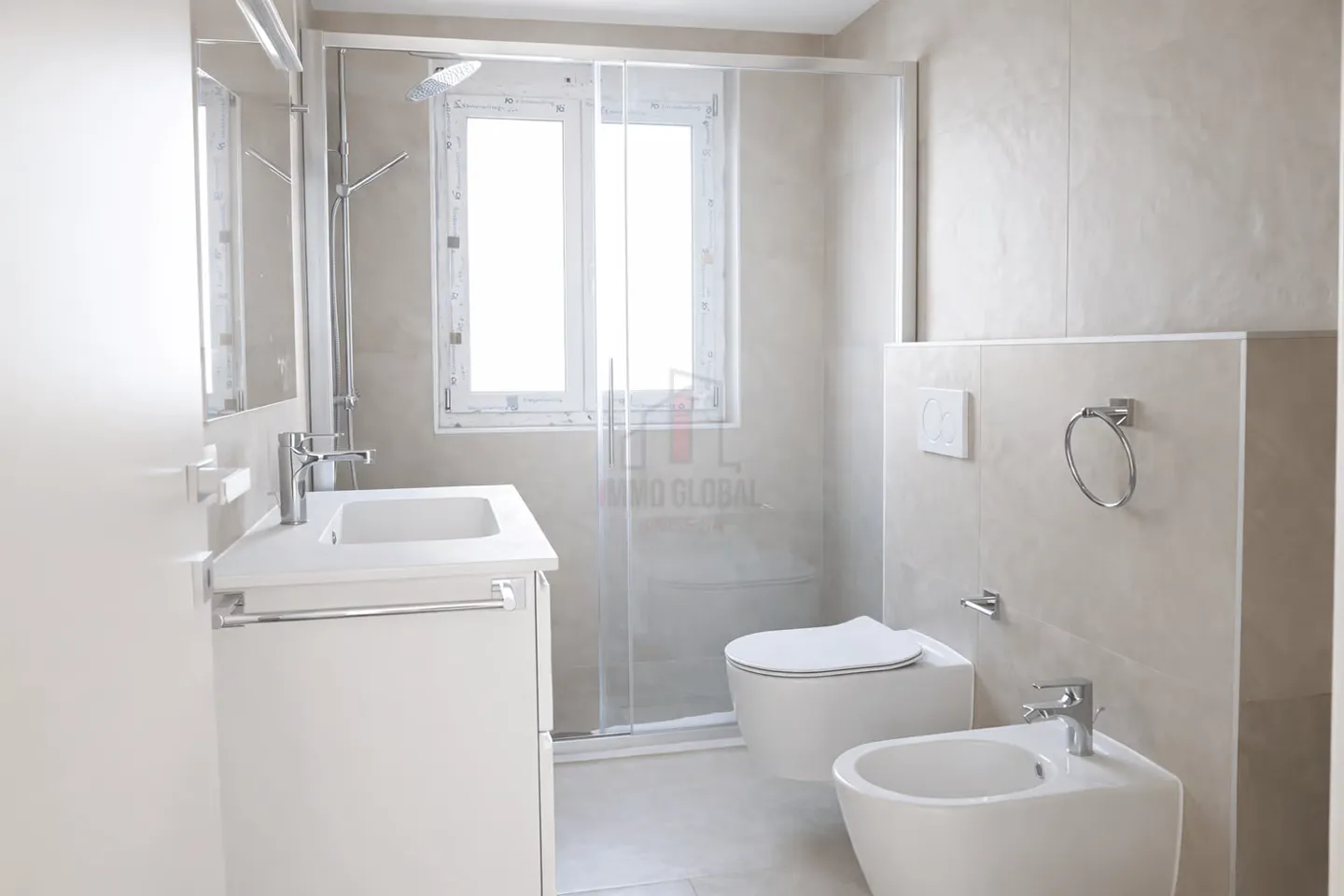 LIVING AND INVESTING: TWO-FAMILY HOUSE WITH TWO INDEPENDENT UNITS - Photo 5 of 13