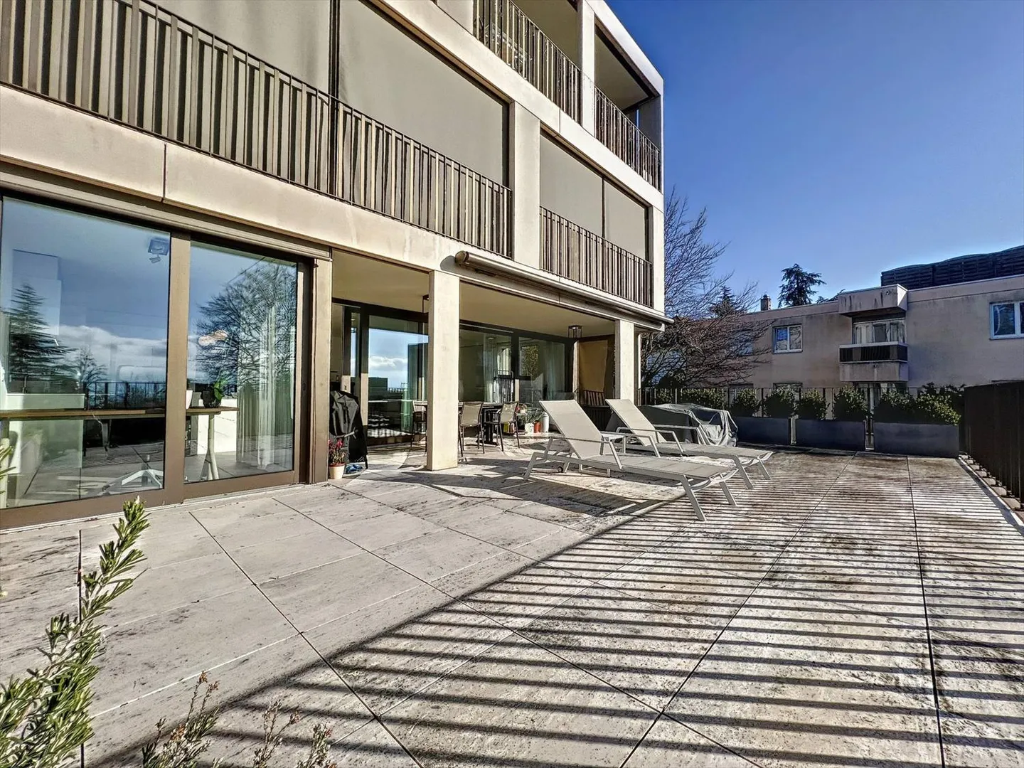 VISITA VIRTUALE | A due passi dalle passeggiate di Ouchy, appartamento contemporaneo di 160 m² - Foto 7 di 10