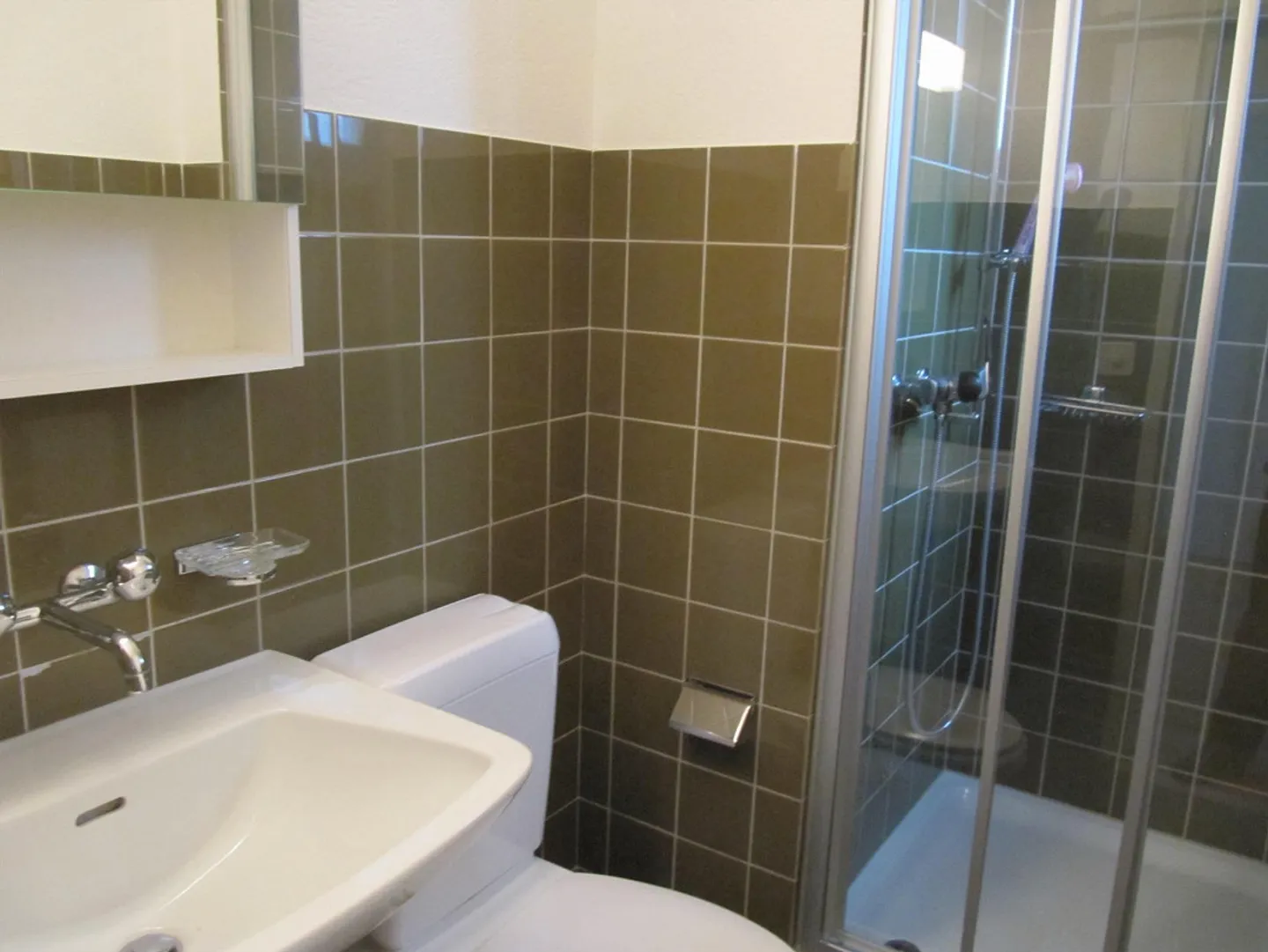 Geräumige Wohnung mit Balkon - Foto 10 von 16