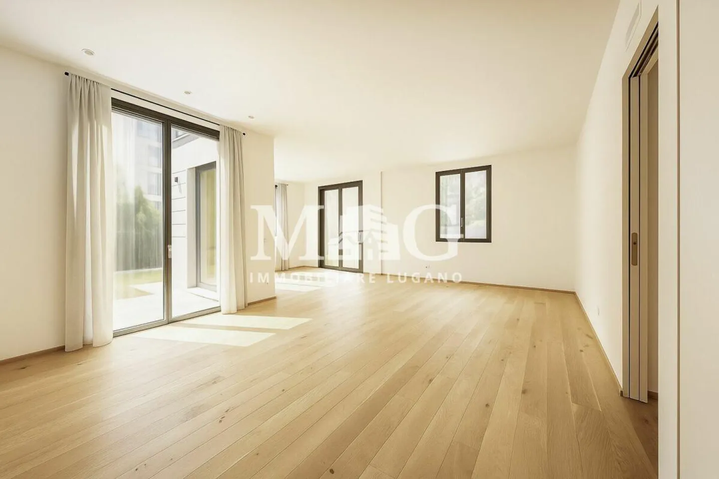 Charm alter Zeit und moderne Technologie: 4,5 Zimmer mit Garten in einem Palais aus dem frühen 20. Jahrhundert - Foto 5 von 11