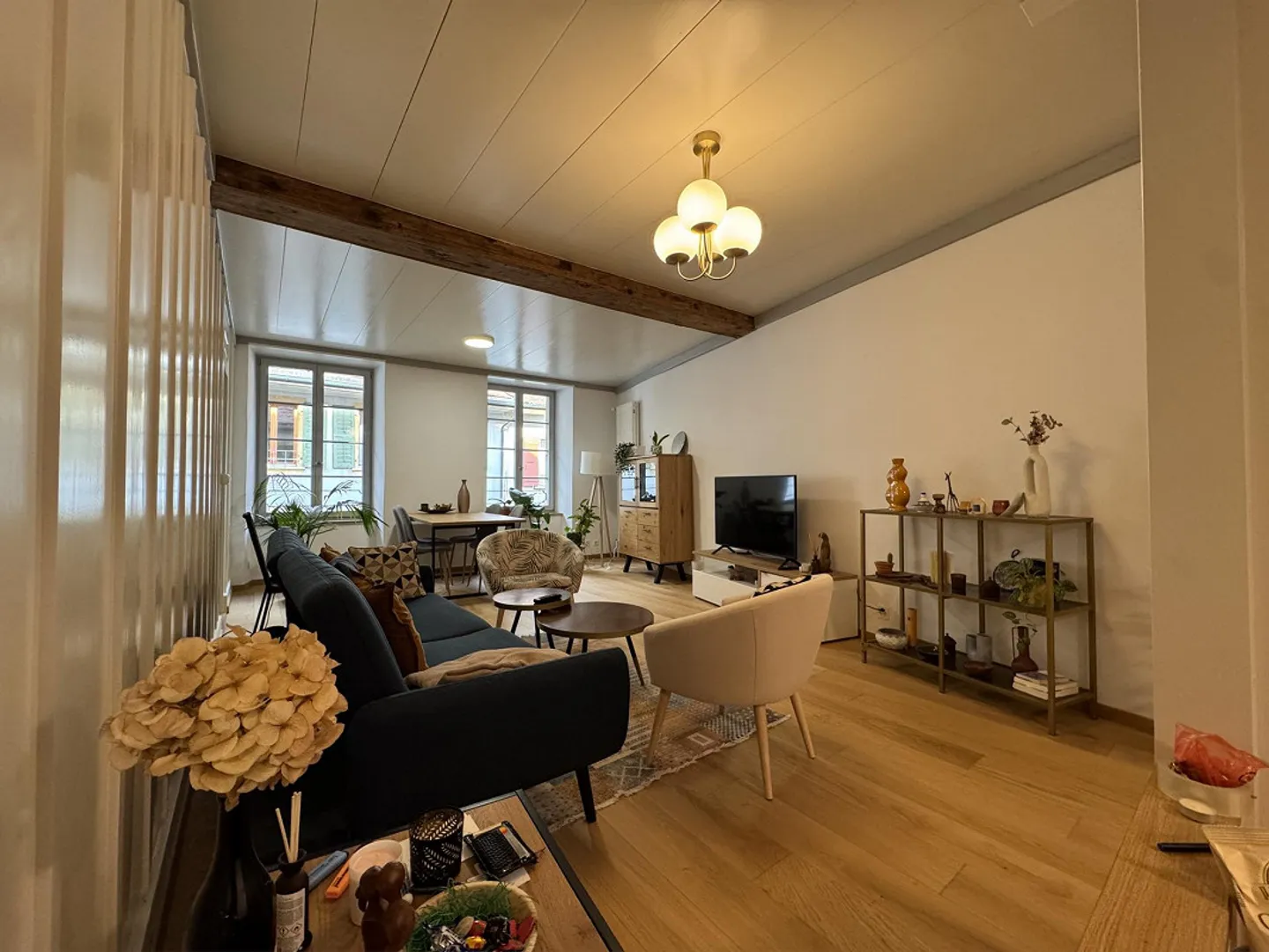 Charmant appartement 2.5 pièces - Photo 2 sur 7