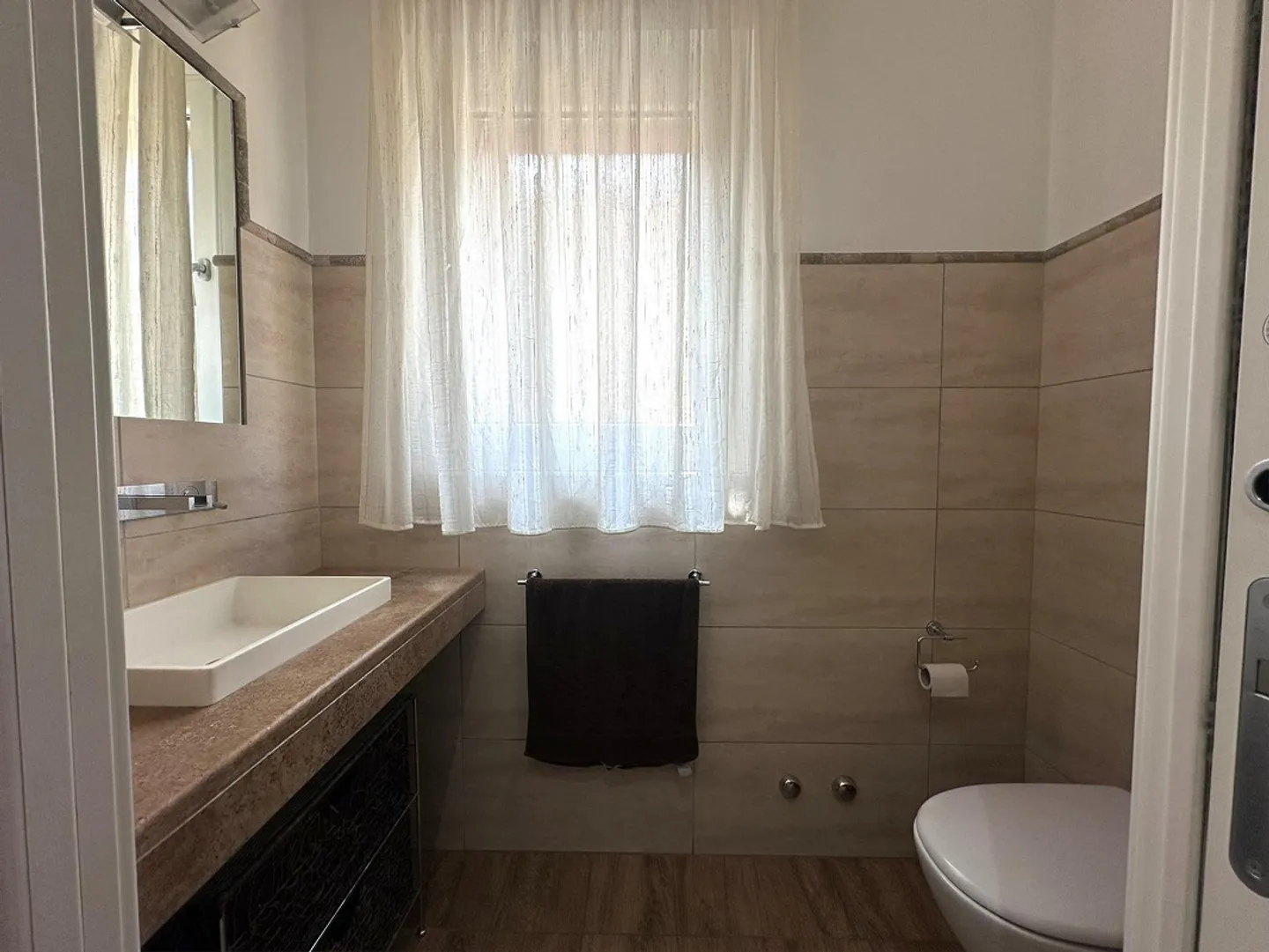 Splendida casa monofamiliare a Riva San Vitale - Foto 5 di 30