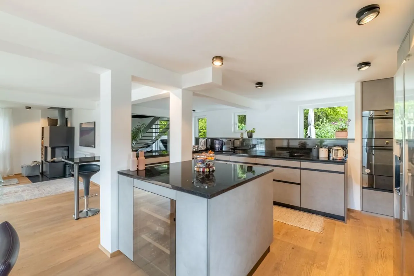 Alvaneu Village: Stylish Holiday Home with Idyllic Garden - Photo 3 of 6