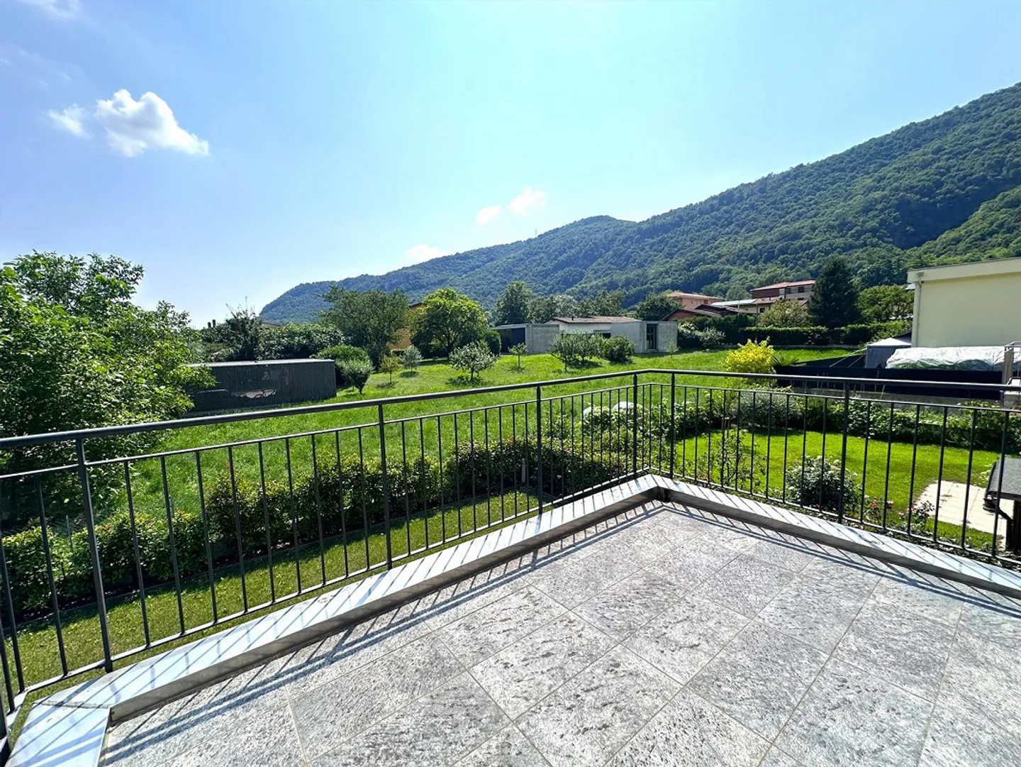 Splendida casa monofamiliare a Riva San Vitale - Foto 22 di 30