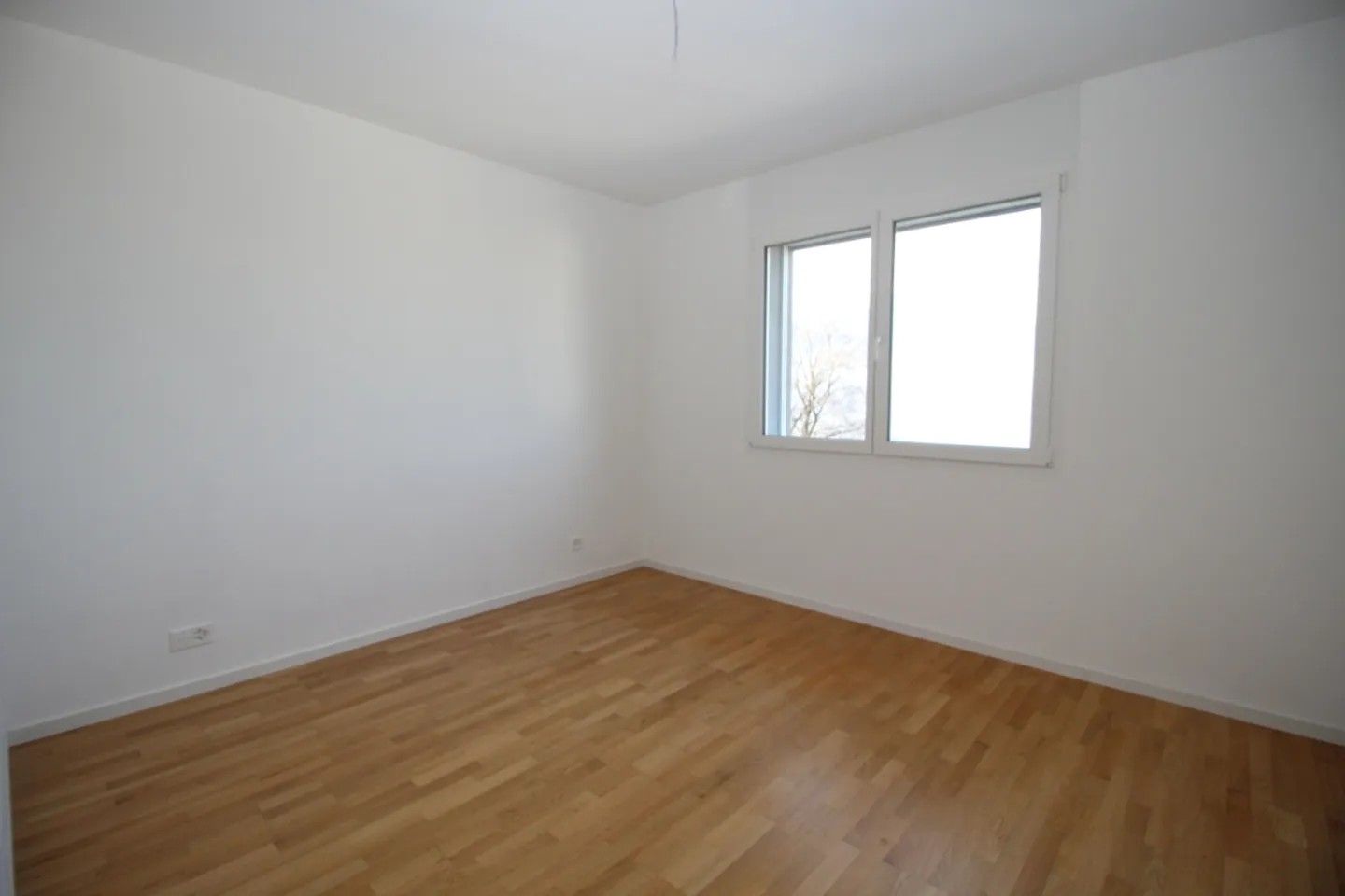 Appartamento Moderno con Vista Lago - Foto 4 di 7