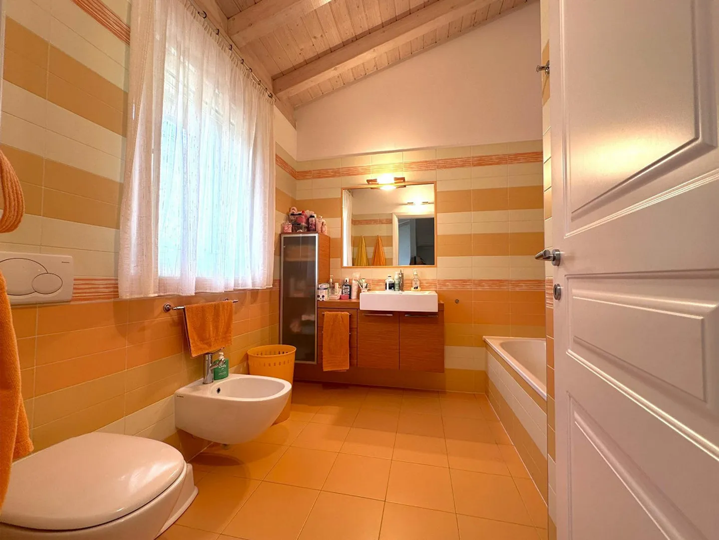 Splendida casa monofamiliare a Riva San Vitale - Foto 19 di 30