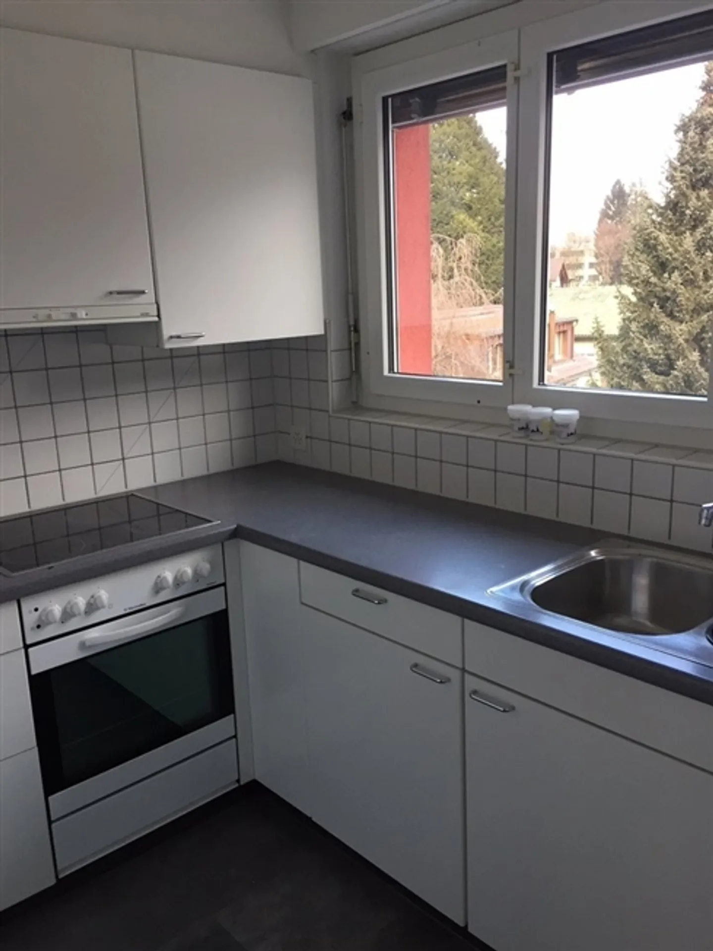 Central 5.5-room apartment in Interlaken - Photo 7 of 8