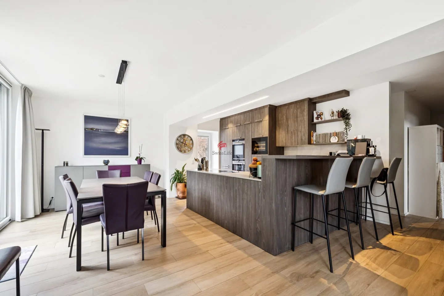 Continuous Apartment - Photo 2 of 9