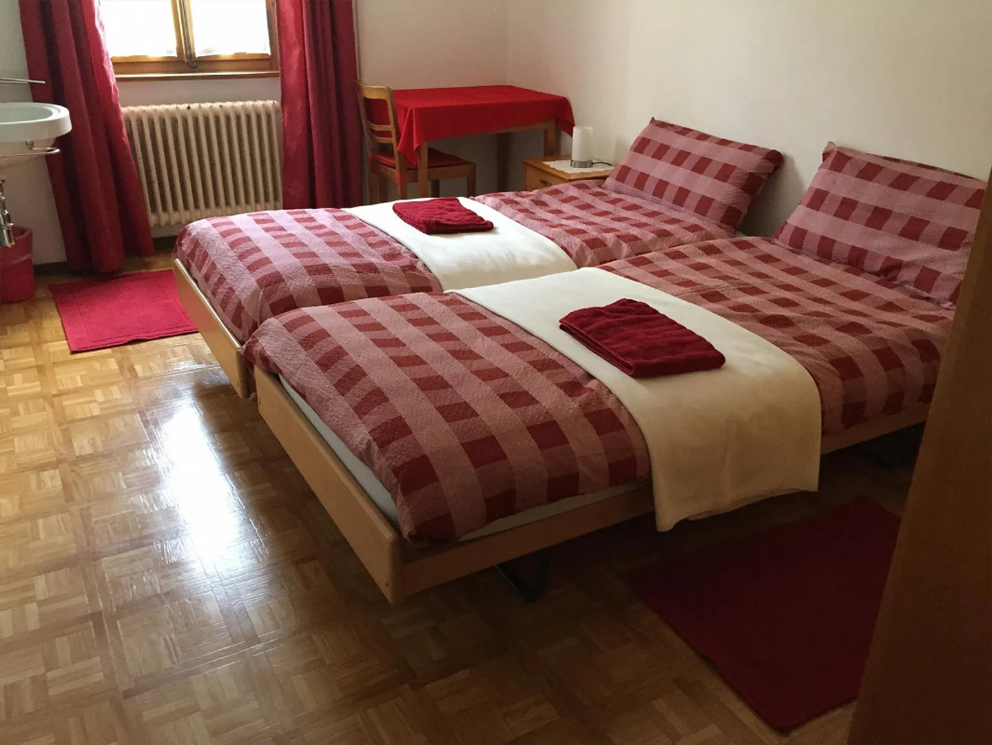 Large residential and commercial building in Airolo with mountain views - Photo 4 of 29