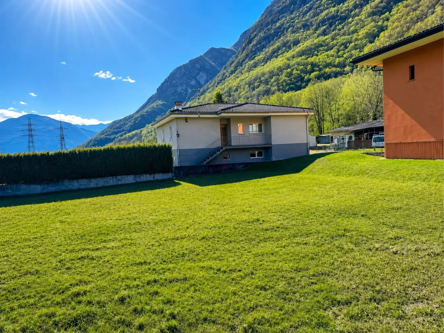 LIVING IN GREEN, INDEPENDENT TWO-FAMILY HOUSE IN PROSITO - Photo 3 of 5