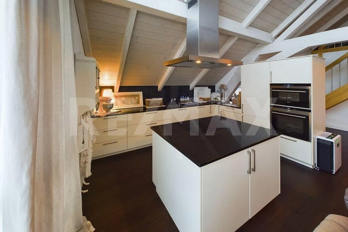 Rarität - Traumwohnung mit grosser Dachterrasse - Foto 6 von 9