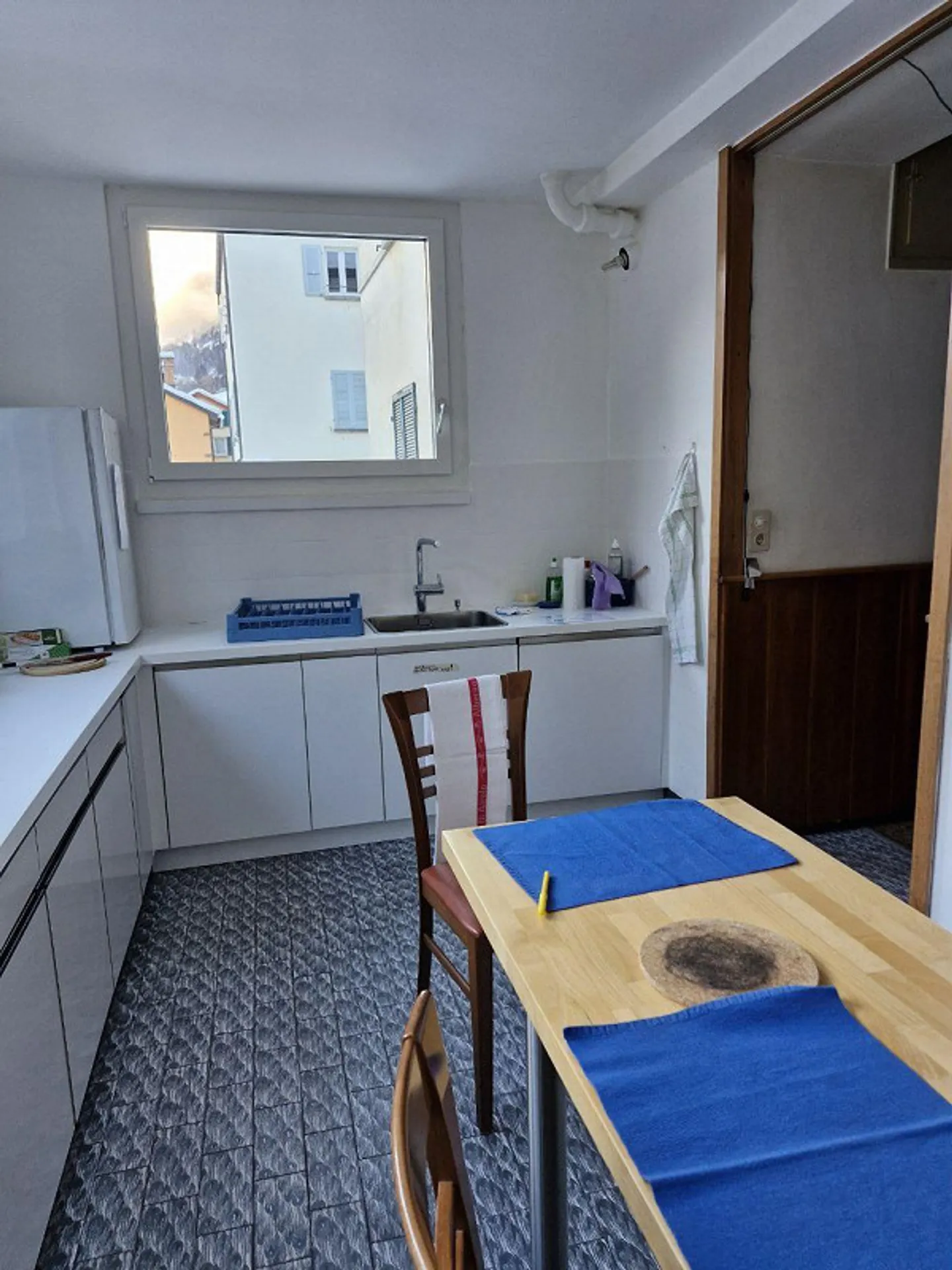 Large residential and commercial building in Airolo with mountain views - Photo 14 of 29