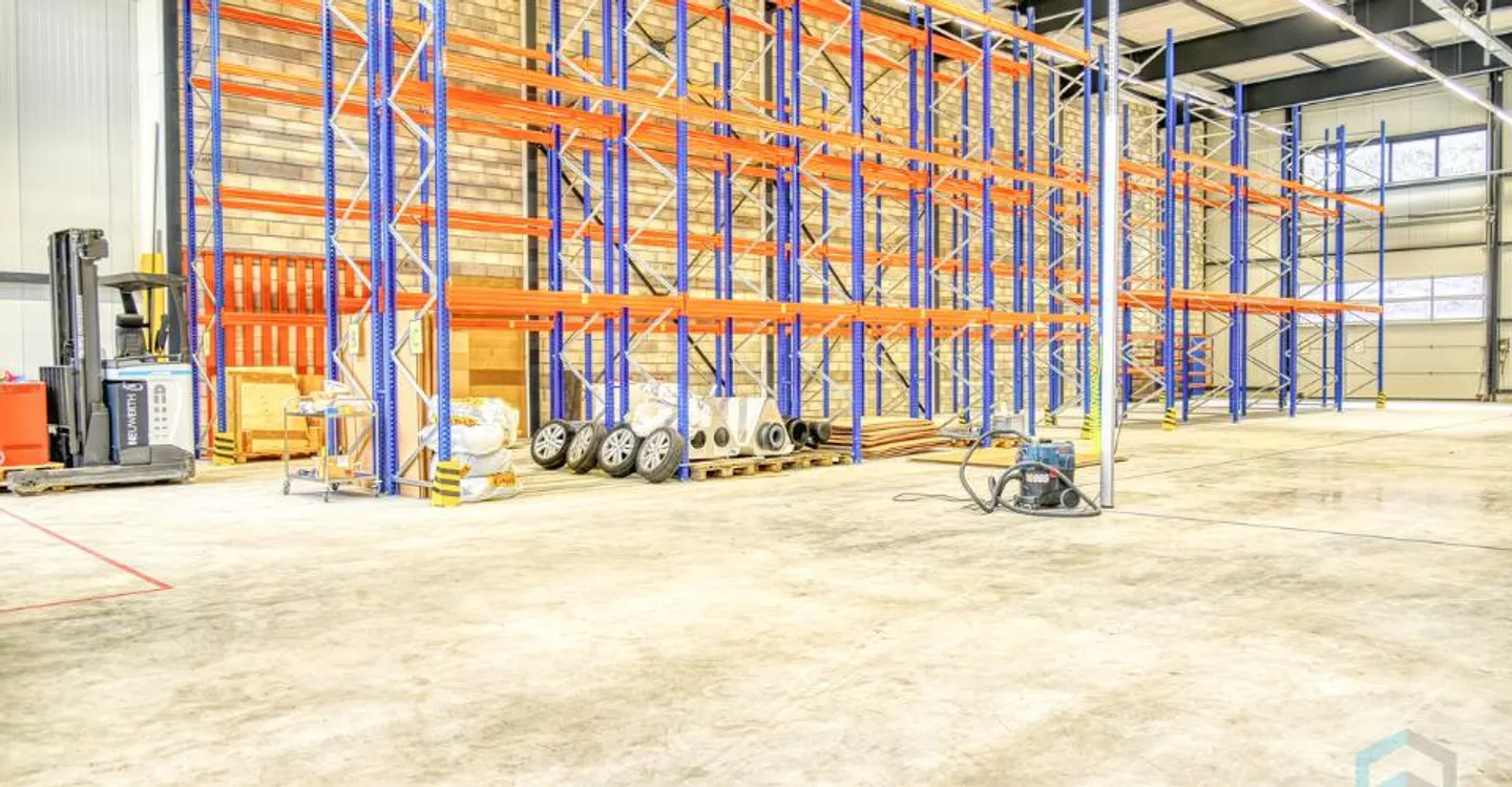 Halle industrielle moderne à louer - Photo 7 sur 13