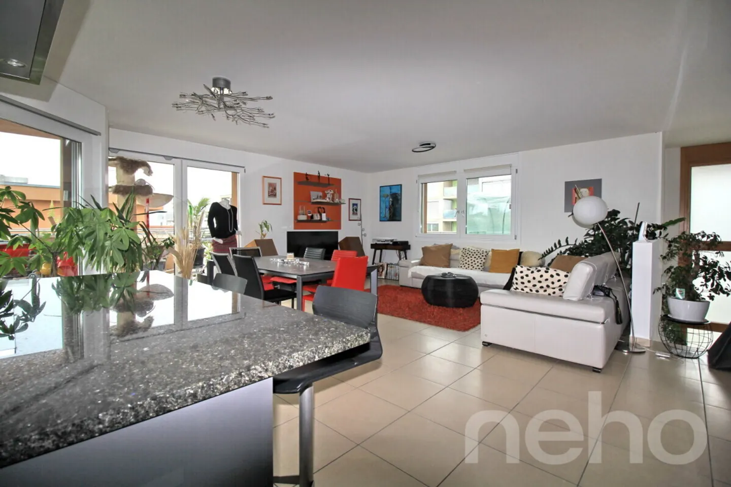 Bright 4.5-room penthouse without vis-à-vis - Photo 3 of 12