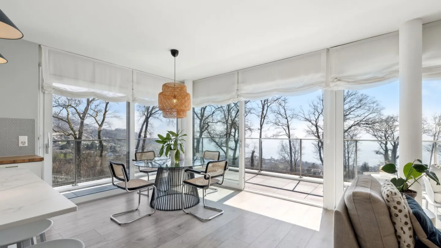 NUOVO AFFITTO - Magnifico appartamento di 4.5 locali con vista lago a Lutry - Foto 5 di 13