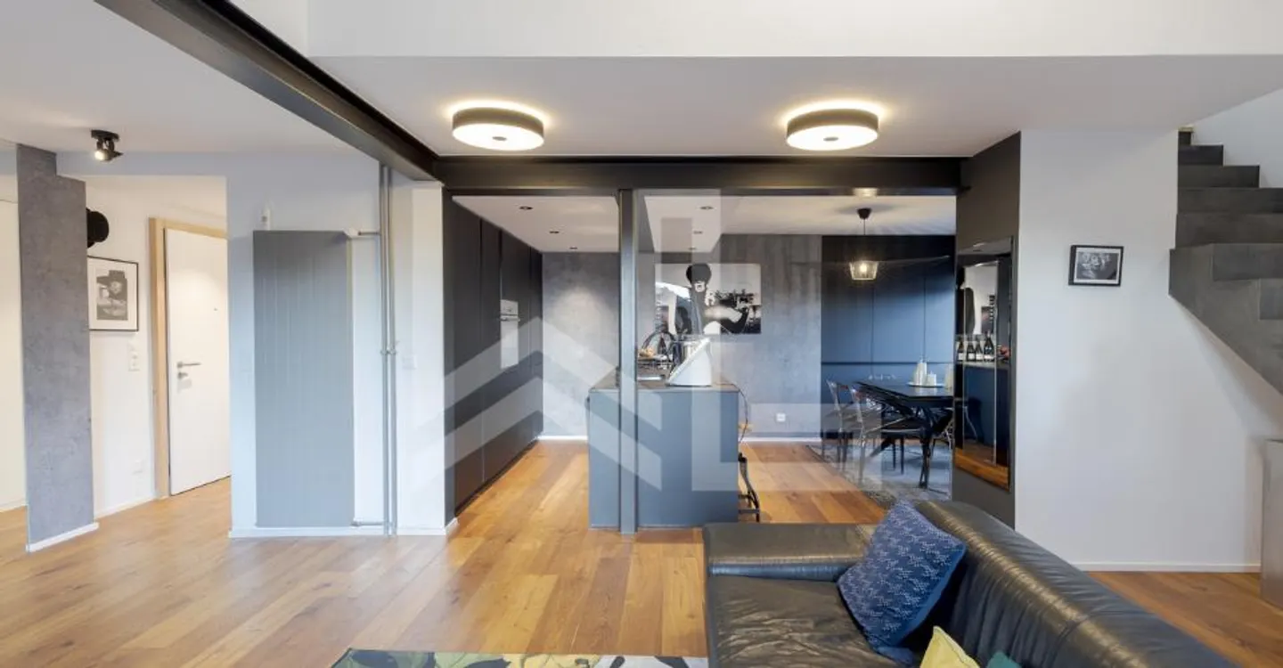 Superbo duplex completamente ristrutturato - Foto 4 di 9