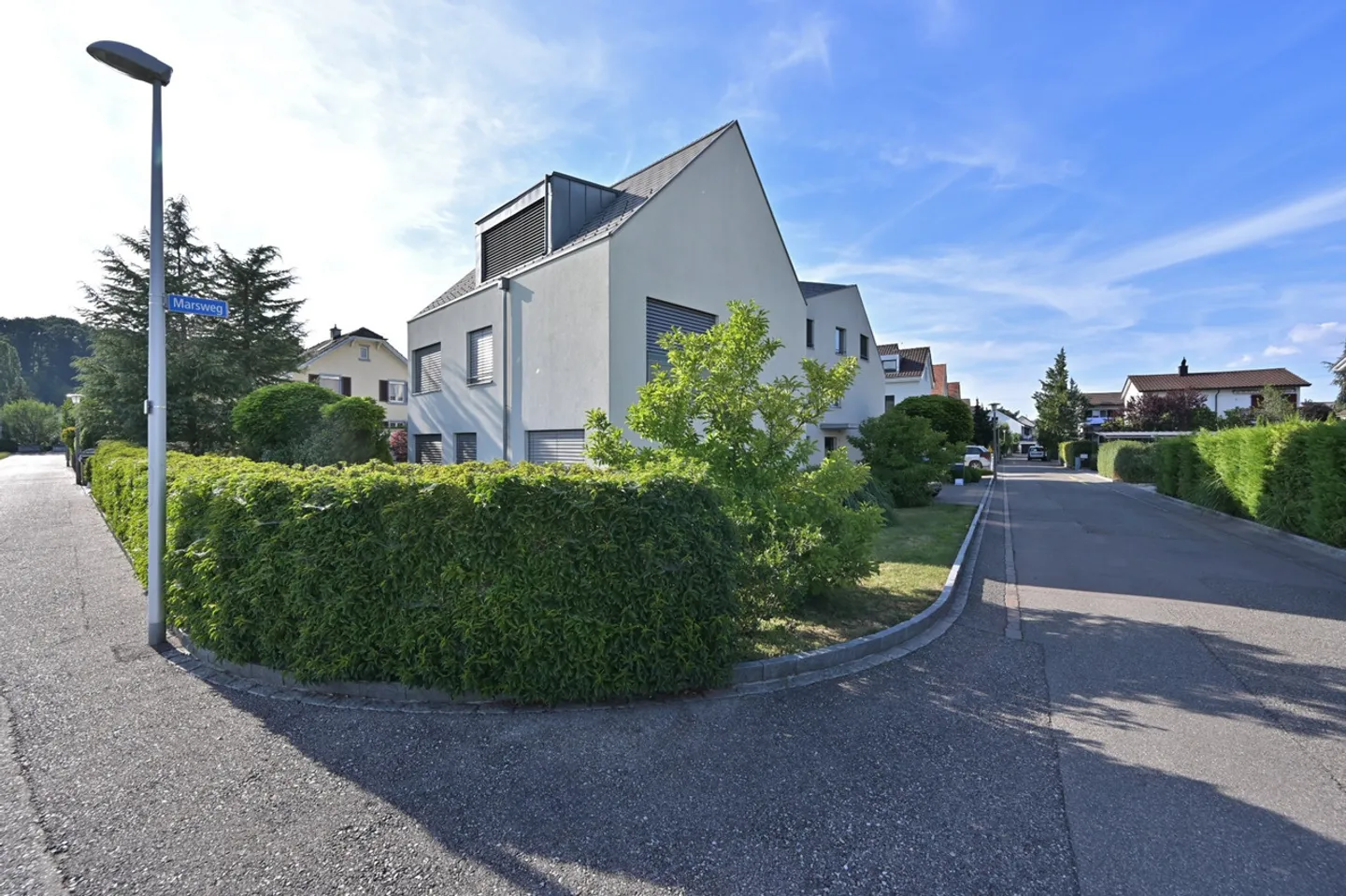PENTHOUSE UNICO IN UN QUARTIERE FAMILIARE - Foto 1 di 17
