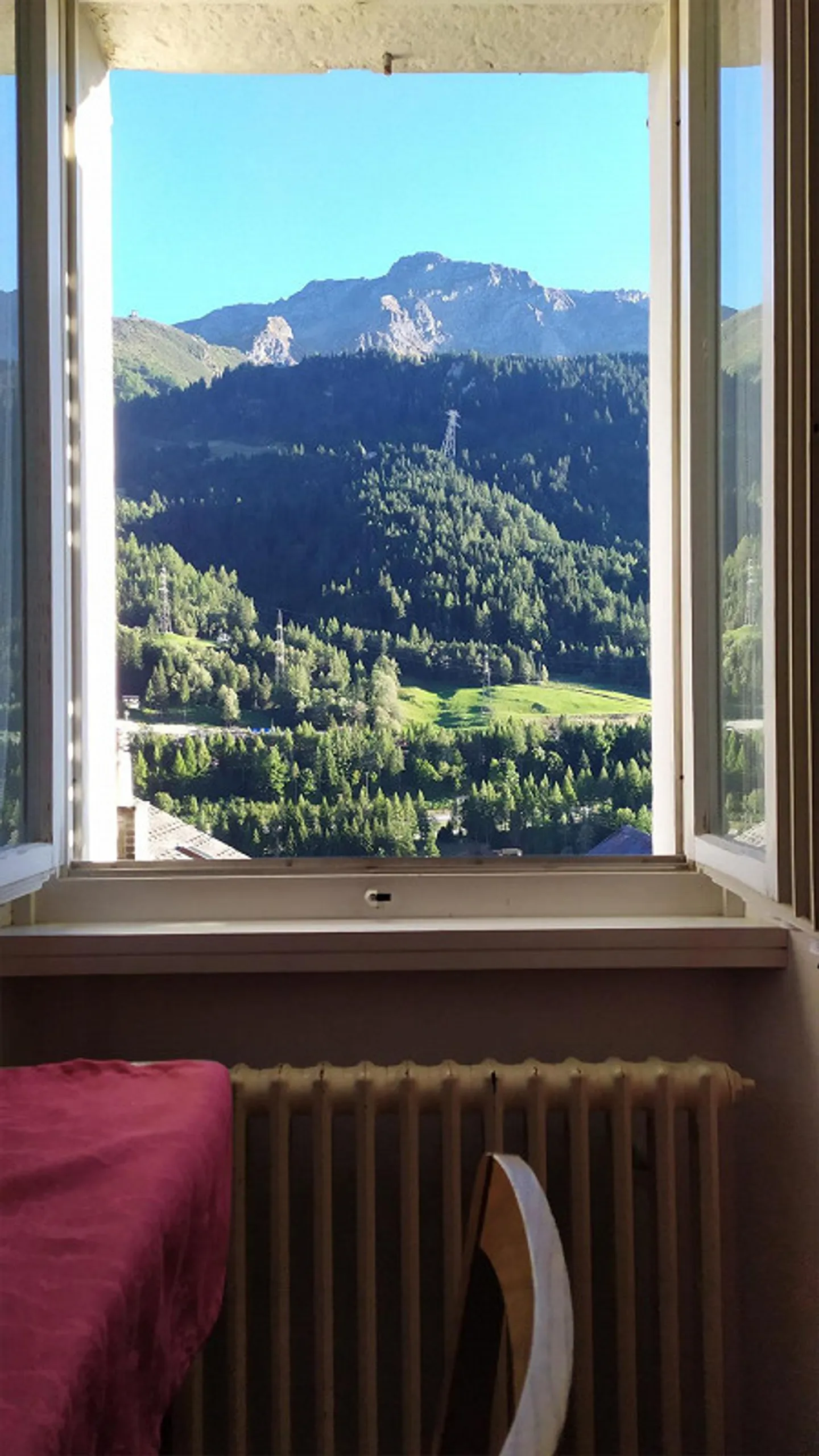 Large residential and commercial building in Airolo with mountain views - Photo 21 of 29