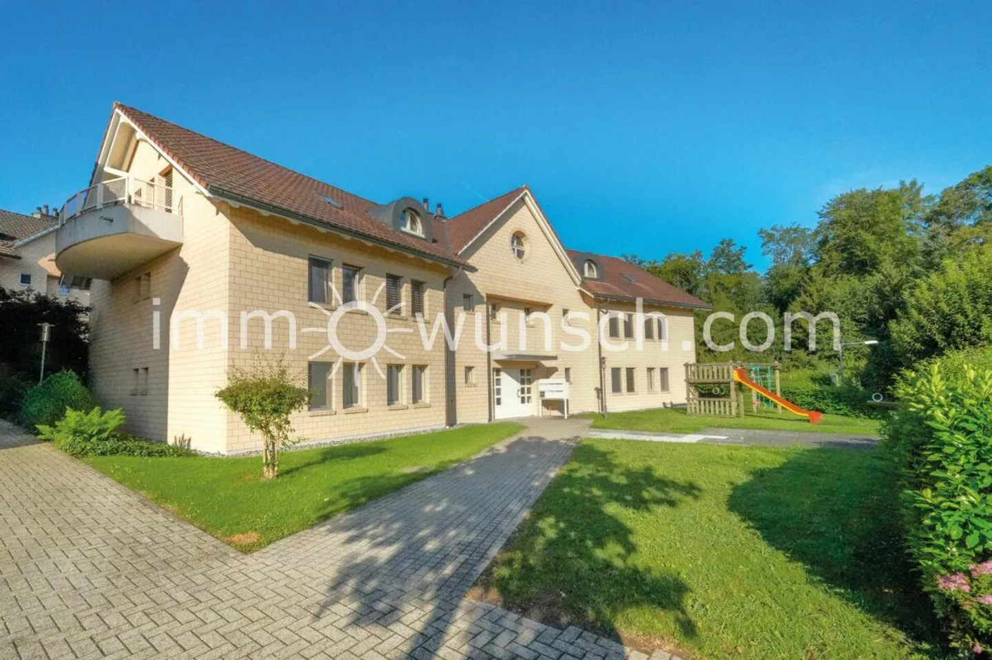 Ampio appartamento di 5 ½ locali al 1° piano, BGF 158 m², vicino alla natura con foresta e prati - Foto 1 di 7