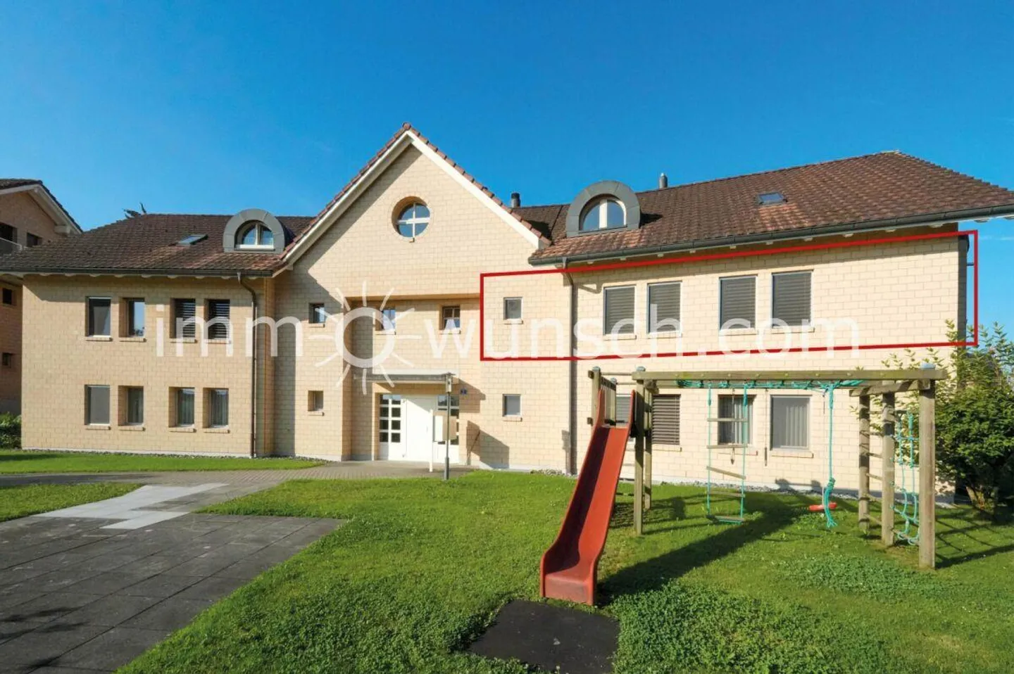 Ampio appartamento di 5 ½ locali al 1° piano, BGF 158 m², vicino alla natura con foresta e prati - Foto 2 di 7