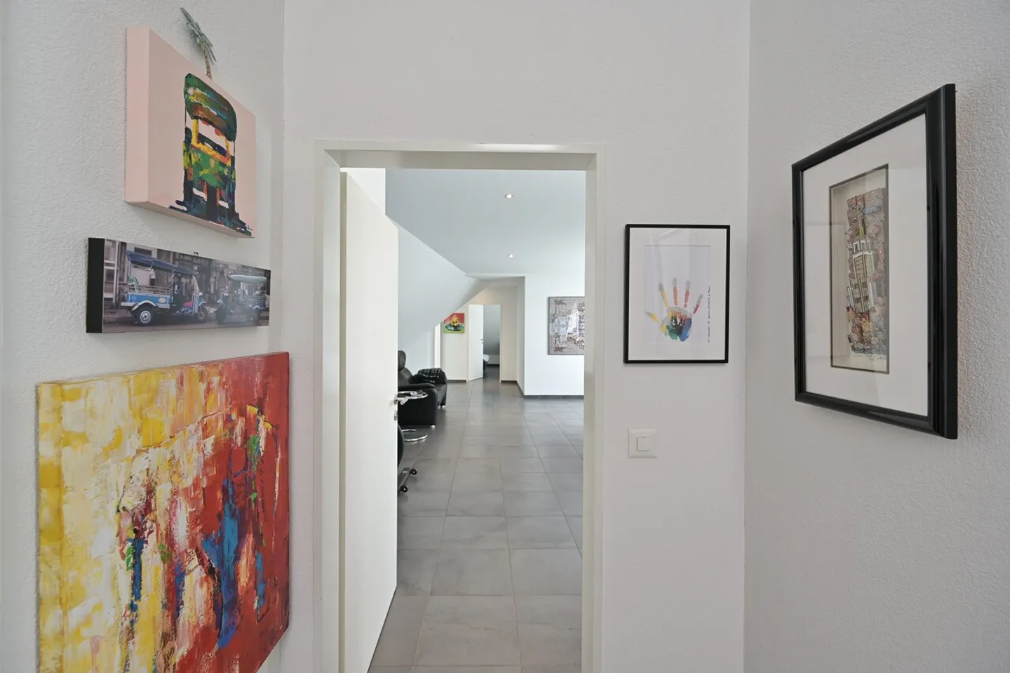 PENTHOUSE UNICO IN UN QUARTIERE FAMILIARE - Foto 8 di 17