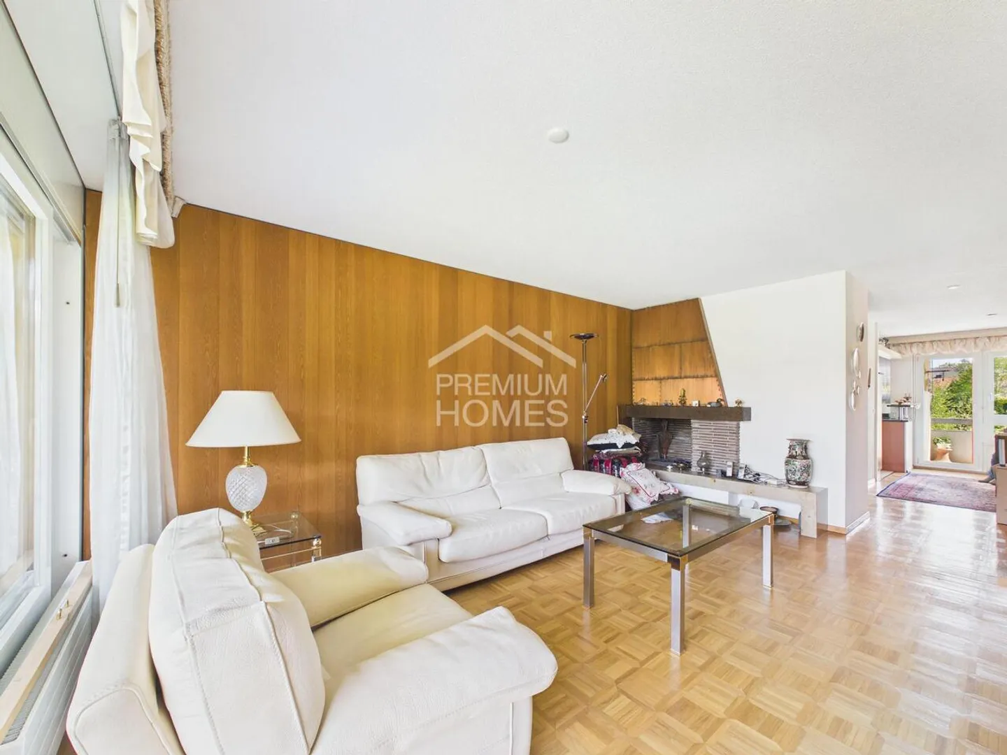 Appartement de jardin ensoleillé avec piscine intérieure ! - Photo 3 sur 8