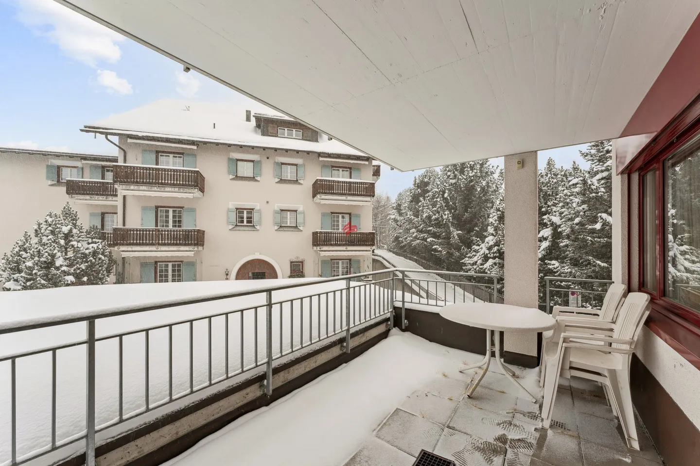 Sun-drenched and historically sporty! - Photo 5 of 13